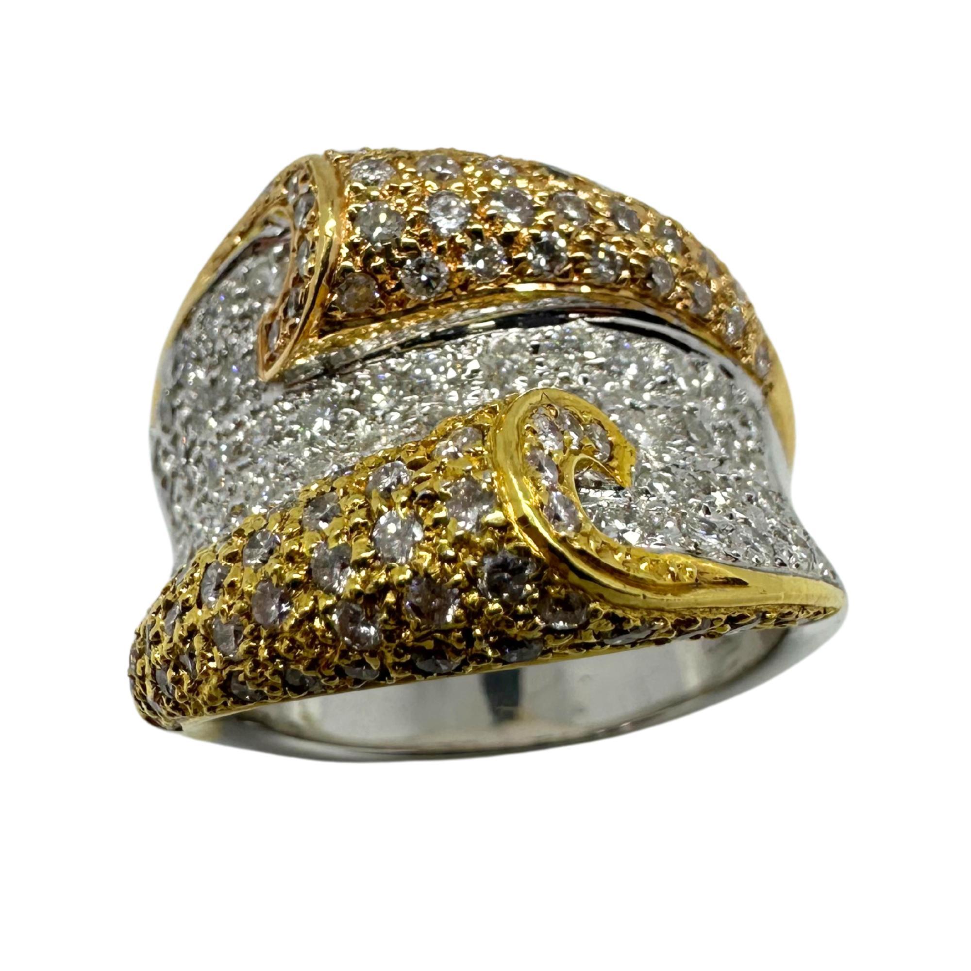18K Gold Diamant Ring mit breitem Band
Zustand: In gutem Zustand mit leichten altersbedingten Oberflächenabnutzungen.
Ringgröße: 7
Abmessungen: 16,77 mm von Norden nach Süden, 6,18 mm über dem Finger
Markierungen: 
