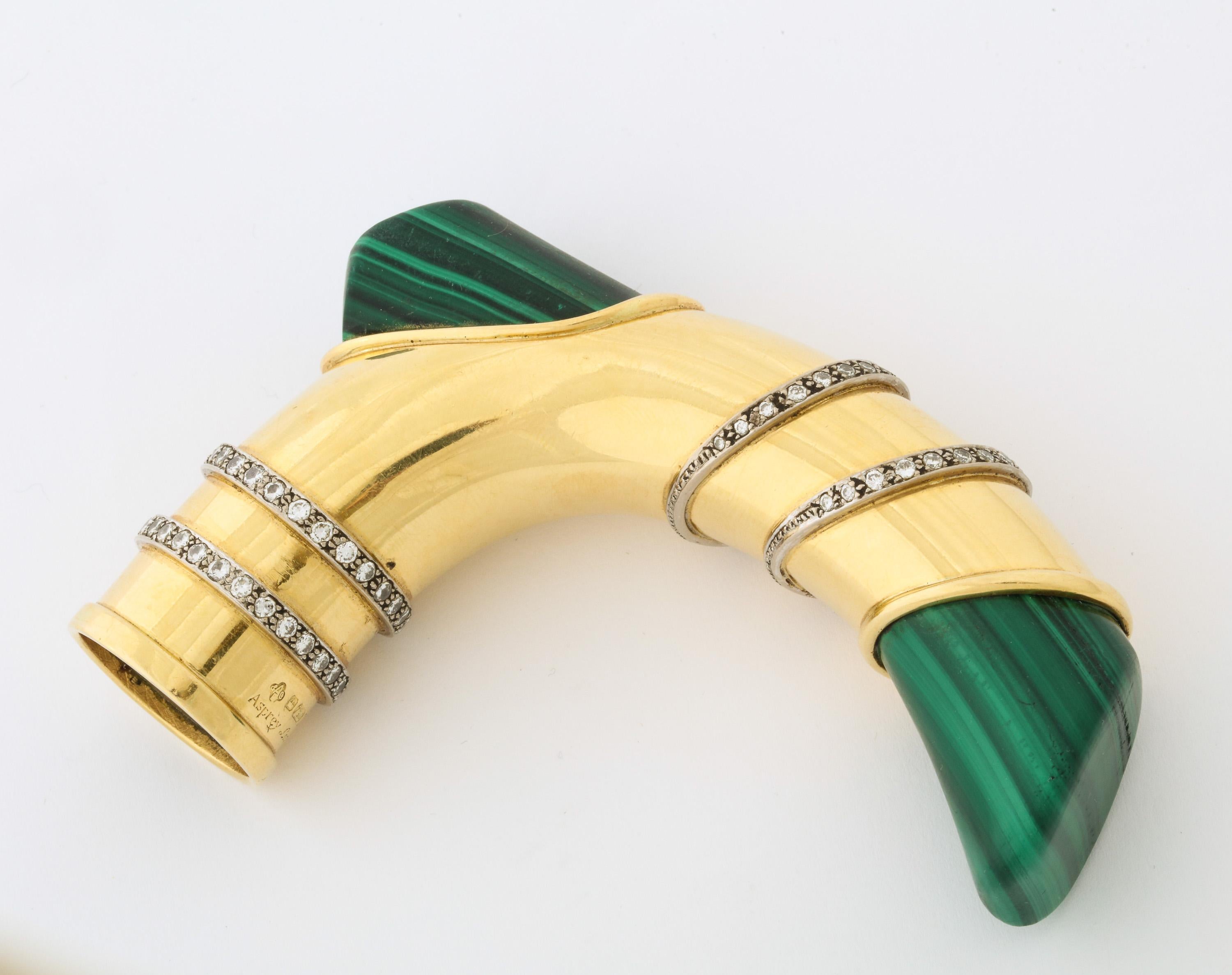 18-Karat gold, diamonds, and malachite cane walking stick handle by Asprey London,
20th century.

Can also be used as a door handle. 

Hallmarked, stamped 750 and signed Asprey London

Measures: 4
