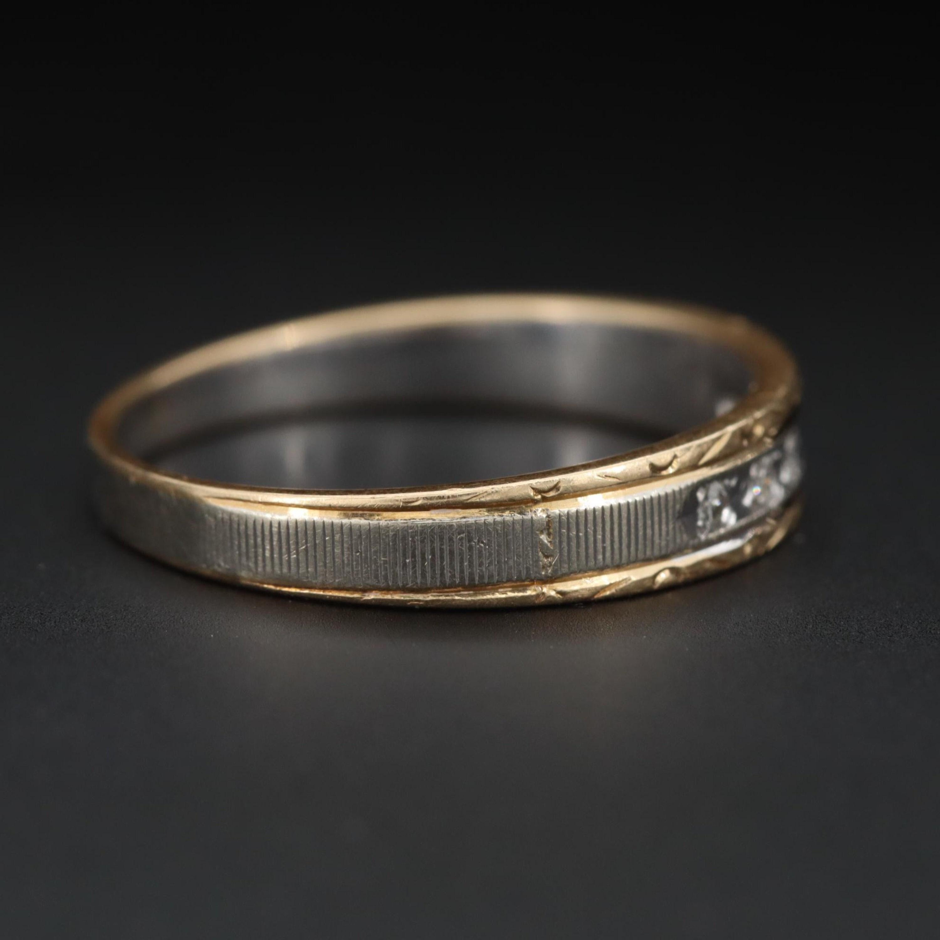 Im Angebot: Verlobungsring aus 18 Karat Gold mit Diamanten, einzigartiger Diamant-Ehering für sie () 3