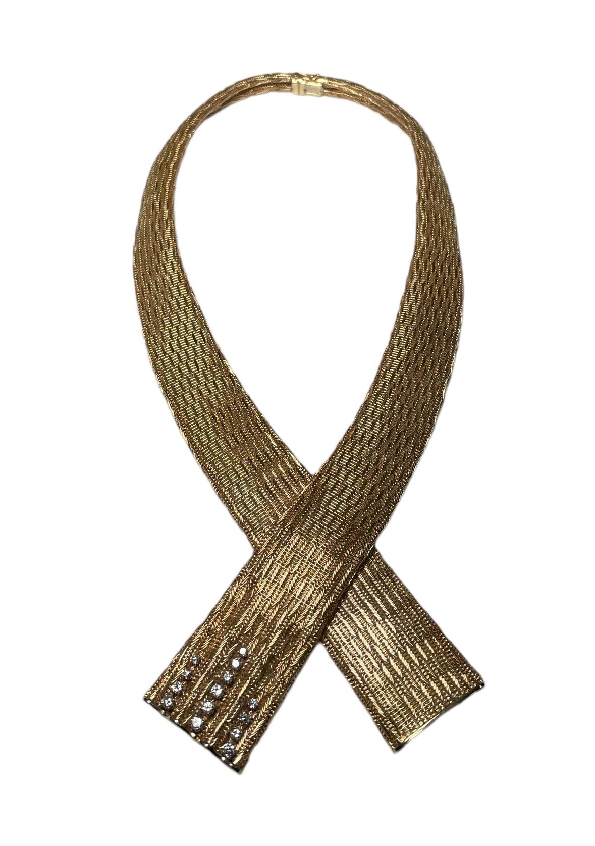 Collier en or 18 carats avec diamants en forme d'écharpe française en vente 10