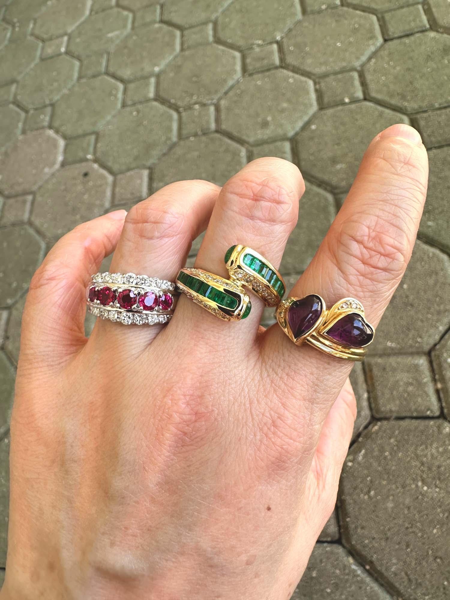 Women's or Men's 18K Gold Double Heart Ring Amethyst Cabochon and Diamond R6743 For Sale