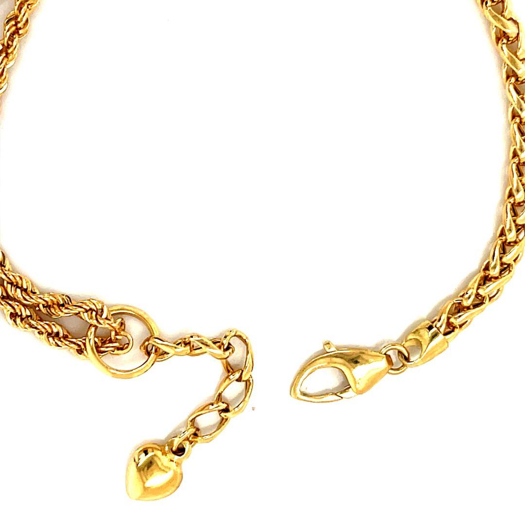 Bracciale a doppia catena in oro 18K con charme a cuore In condizioni Nuovo in vendita a Ridgefield, CT