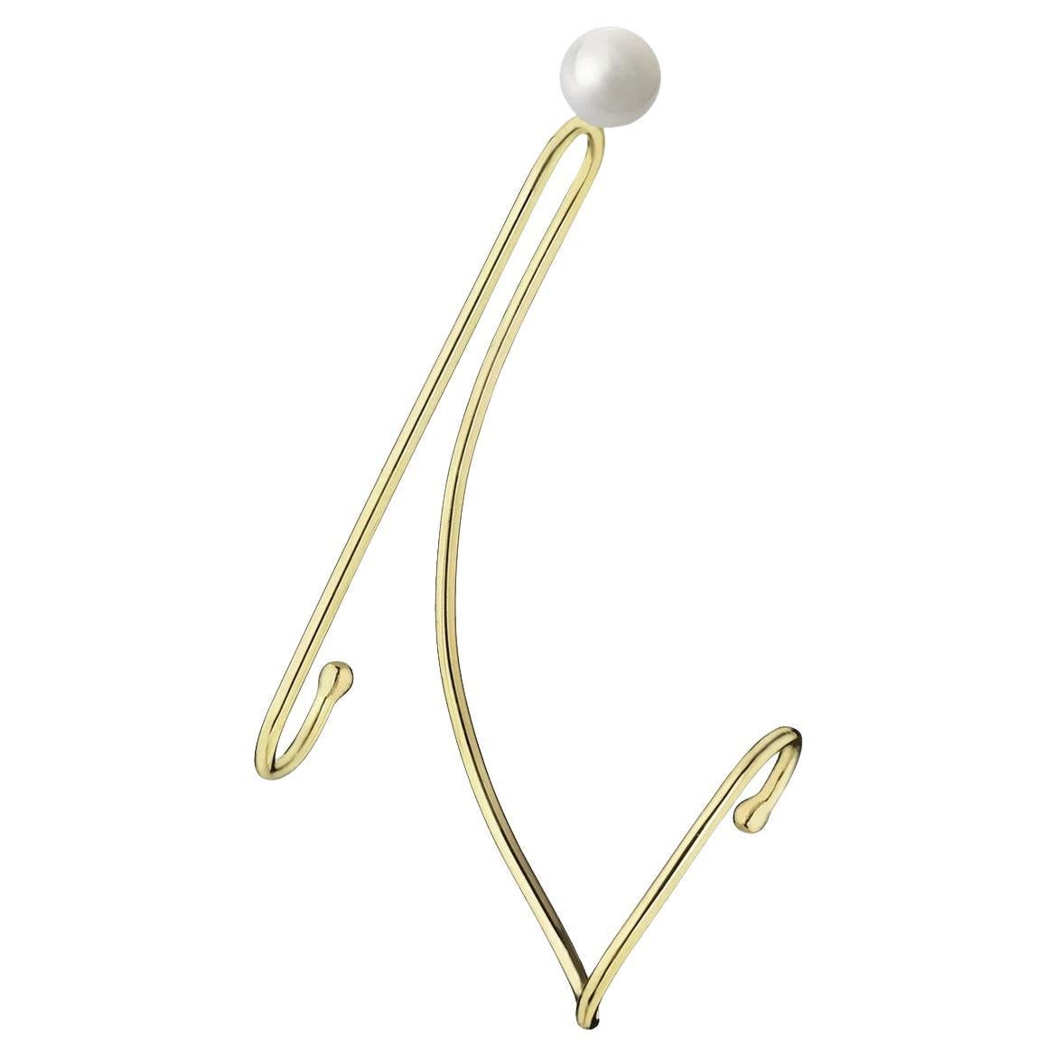 Bracciale per orecchie in oro 18k con perla di fiume in vendita