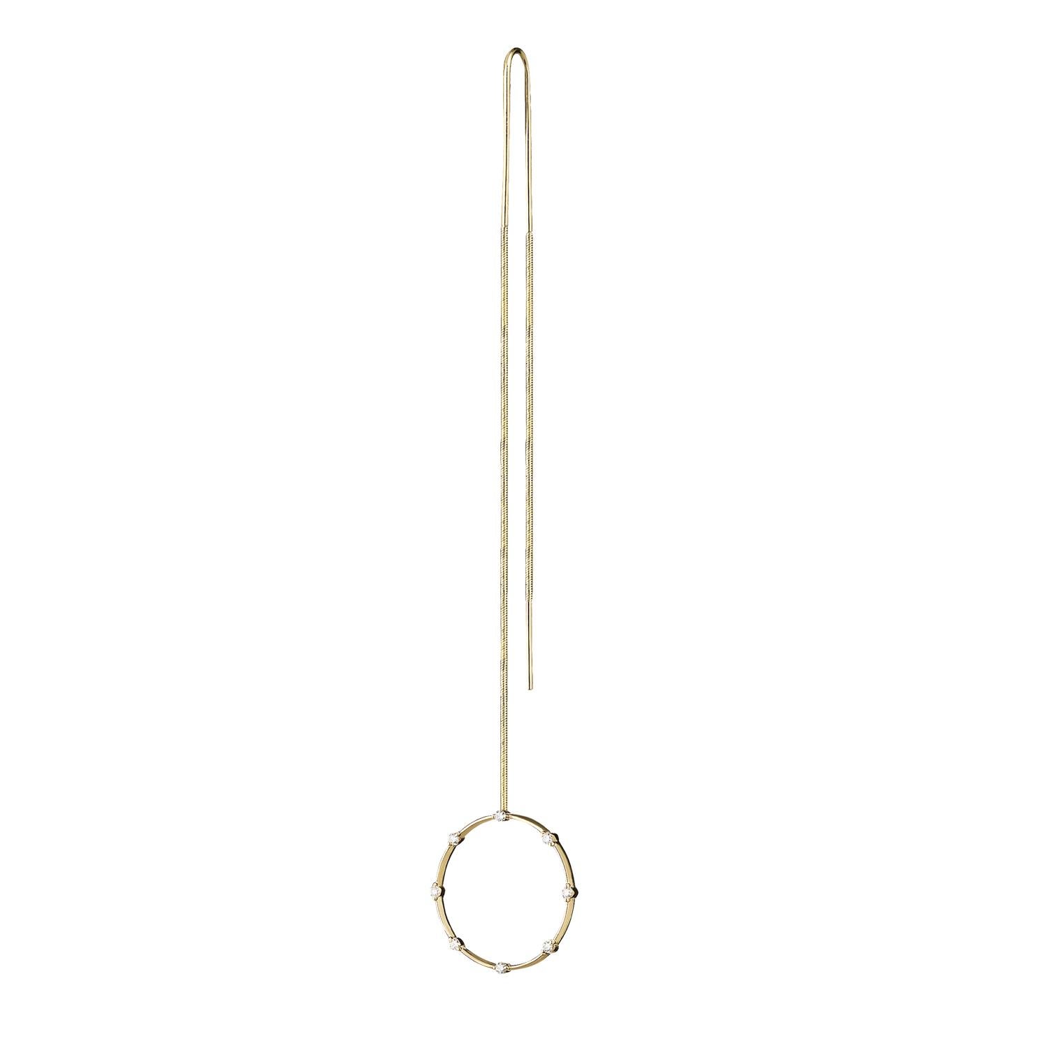 Fire est une boucle d'oreille audacieuse et lumineuse de la collection Kaori, nommée en l'honneur de la femme samouraï féroce et disciplinée dont l'esprit brûlait avec un objectif inébranlable. Cette pièce capture l'essence du feu - non seulement sa