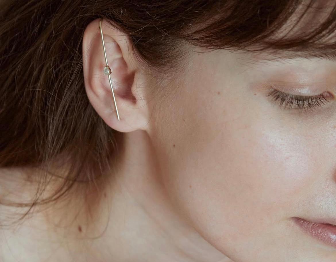 Pendiente de oro de 18k con diamante talla pera Corte pera en venta