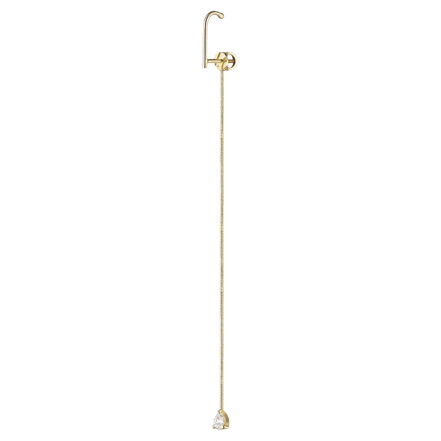 Pendiente de oro de 18k con diamante talla pera