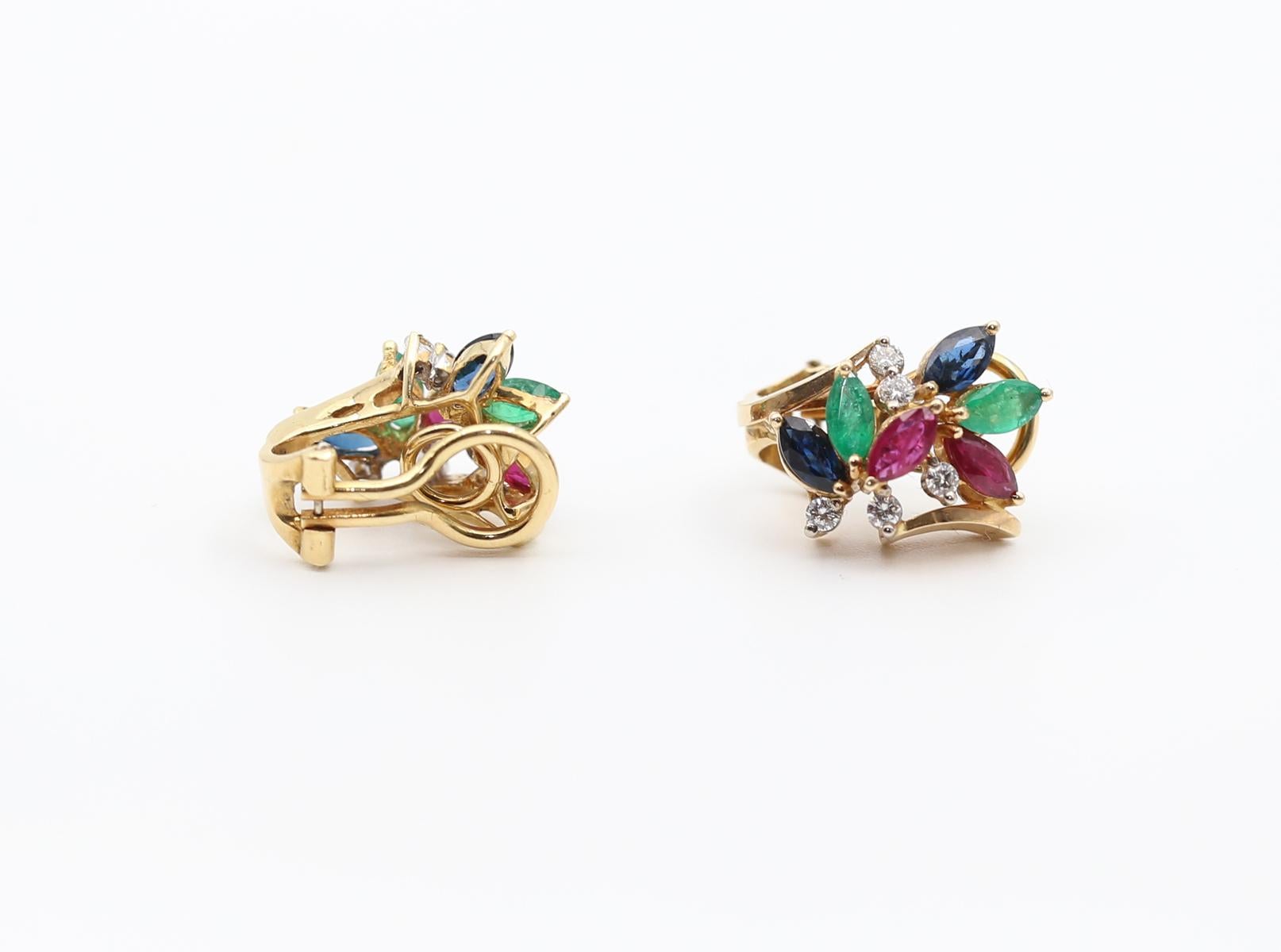 18K Gold Earrings Diamonds Emeralds Sapphires Natural Motive, 2000  In Good Condition For Sale In Herzelia, Tel Aviv