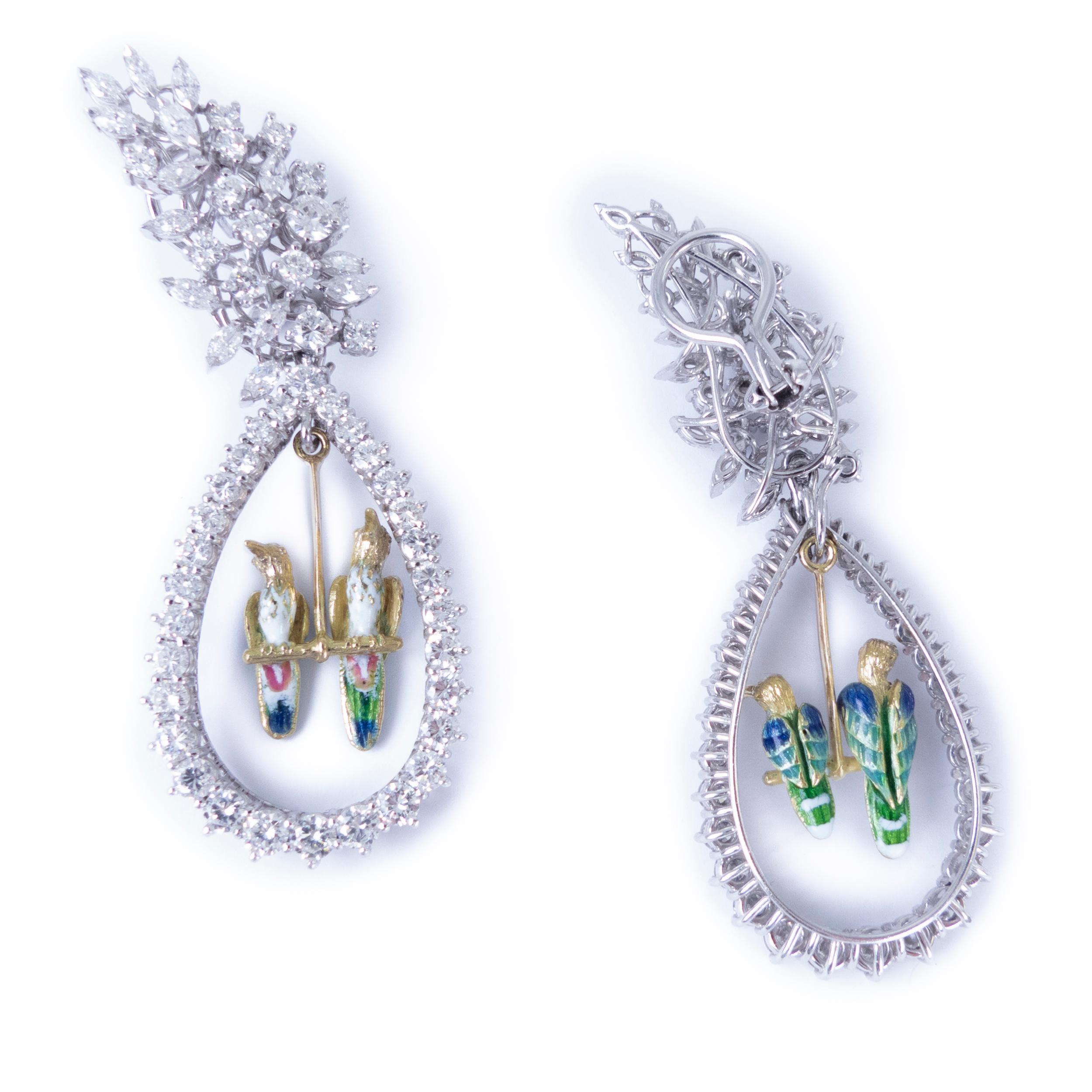 18k Gold Earrings with Diamonds Marquise Cut Enamel Birds Detachable Design In New Condition For Sale In Valencia, ES
