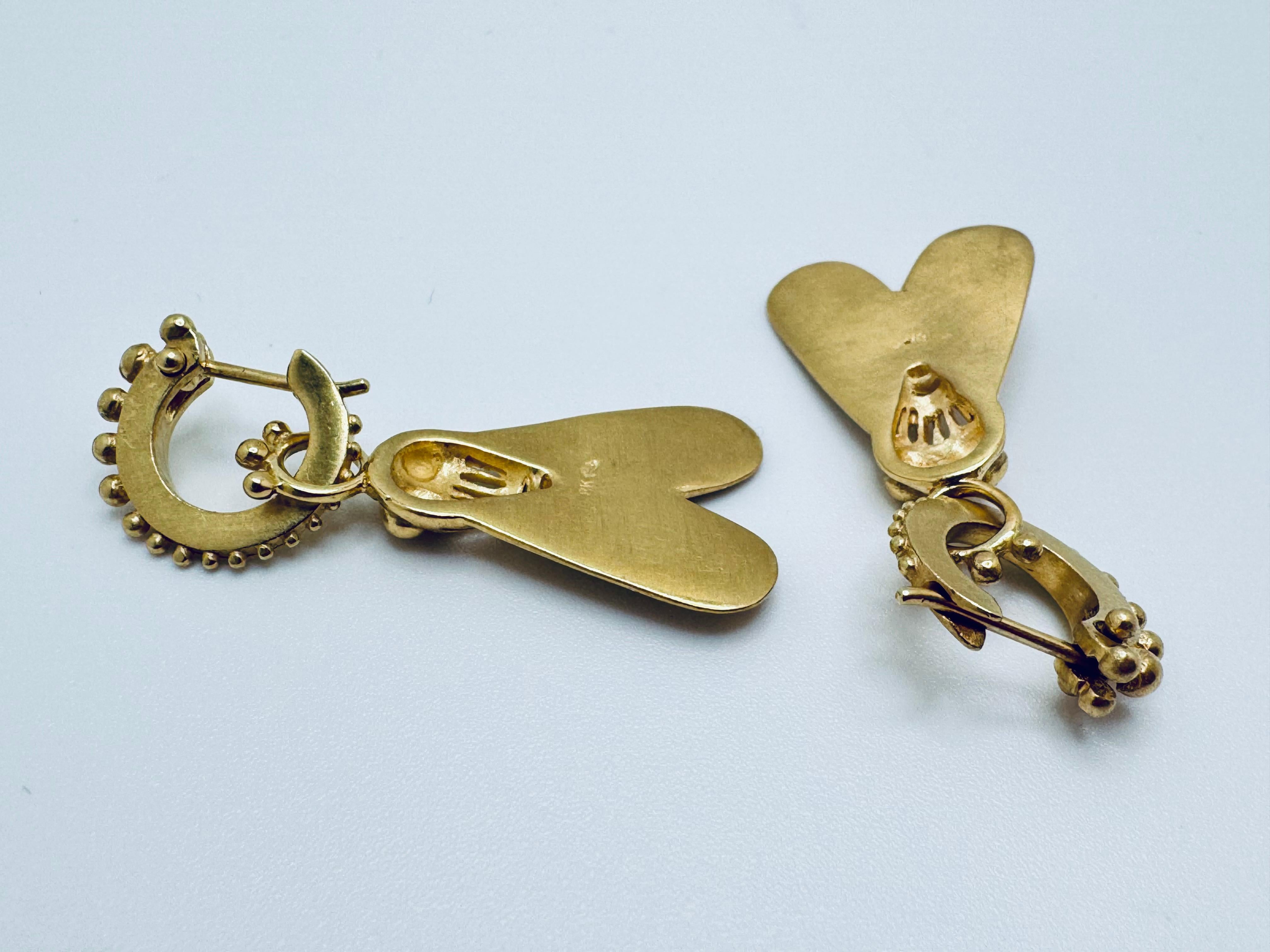 Orecchini pendenti con scarabeo egiziano in oro 18K in vendita 2