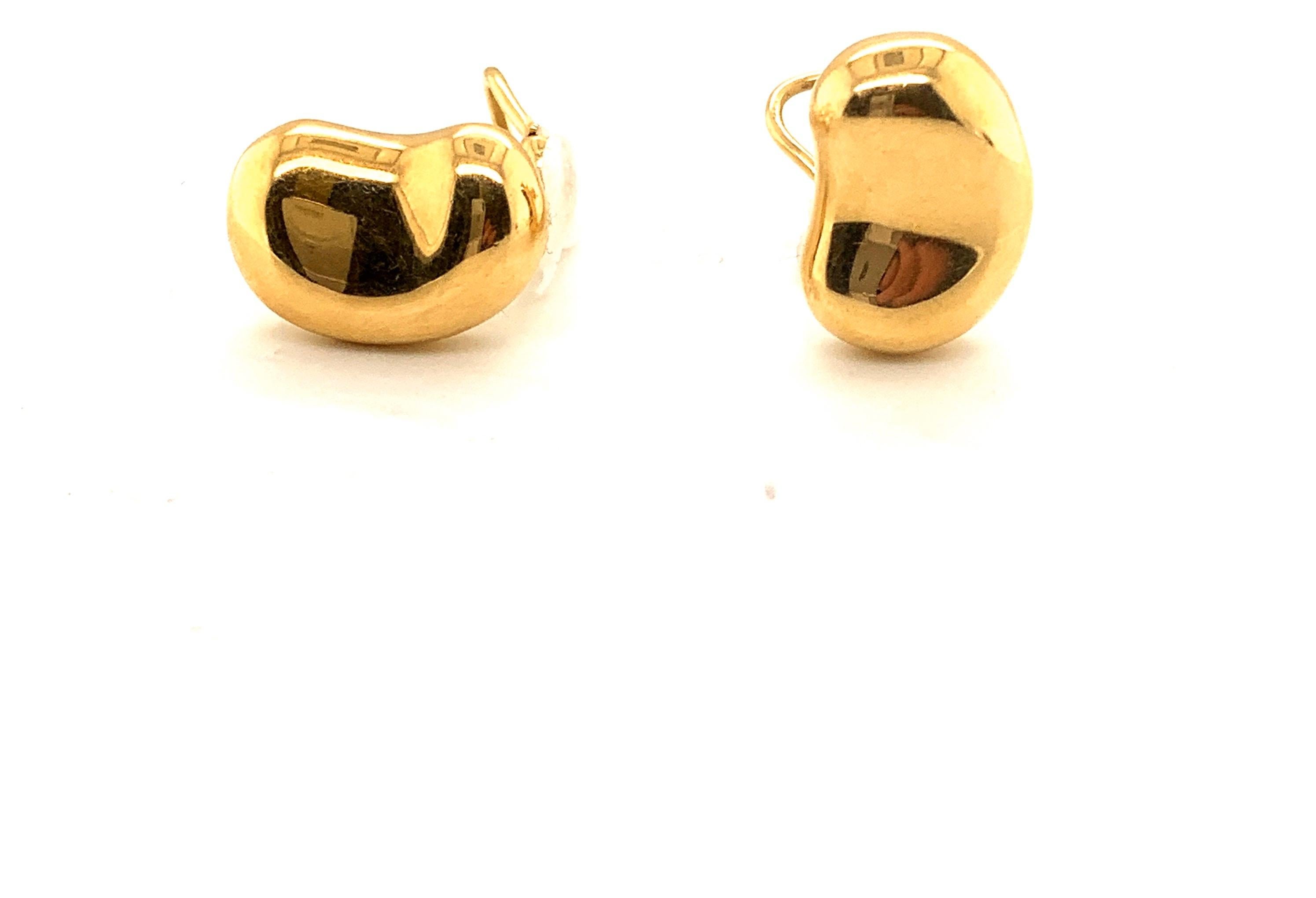 18 Karat Gold Elsa Peretti Tiffany & Co. Bean Earrings  In Good Condition In New York, NY