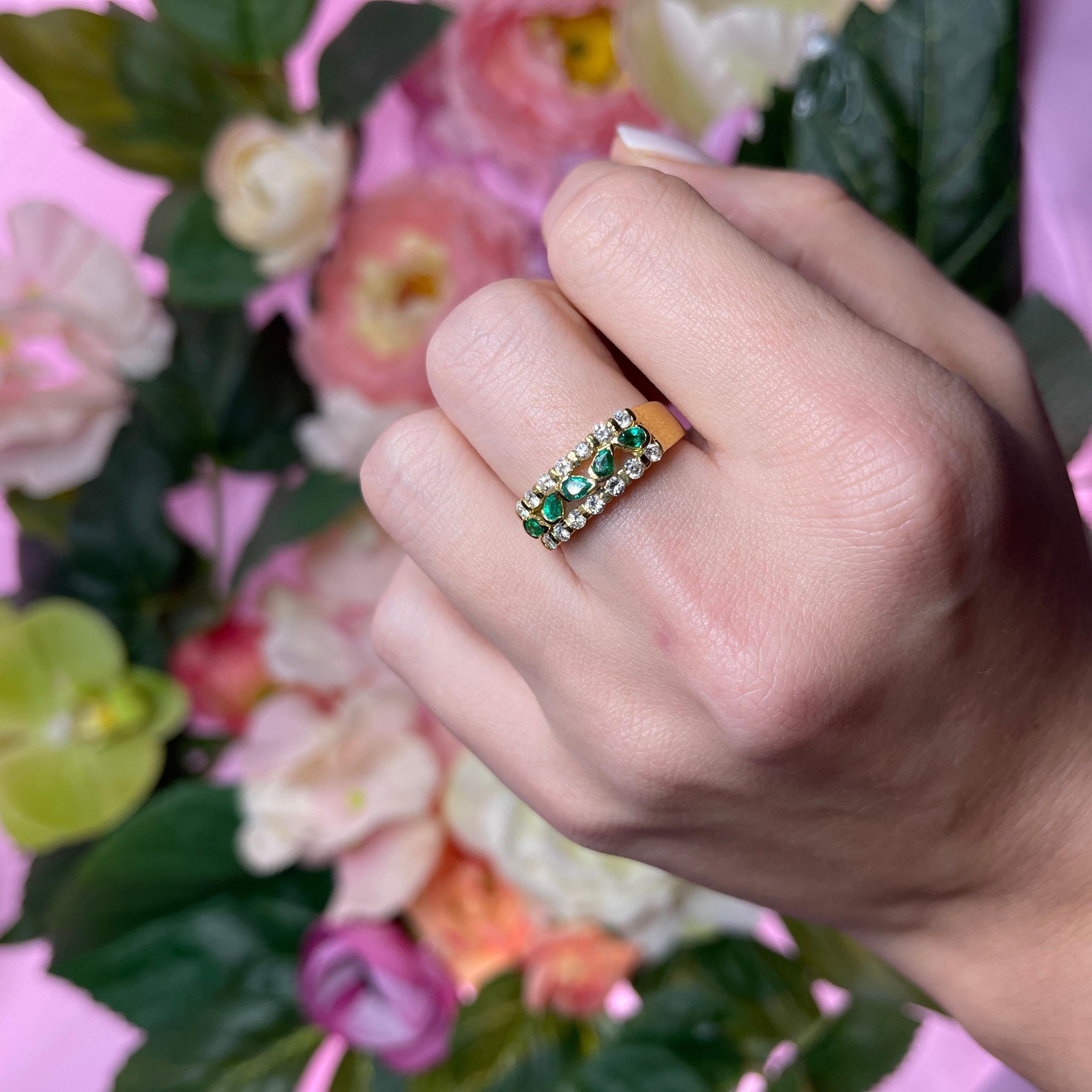 18k Gold Emerald and Diamond Band Ring For Sale 2