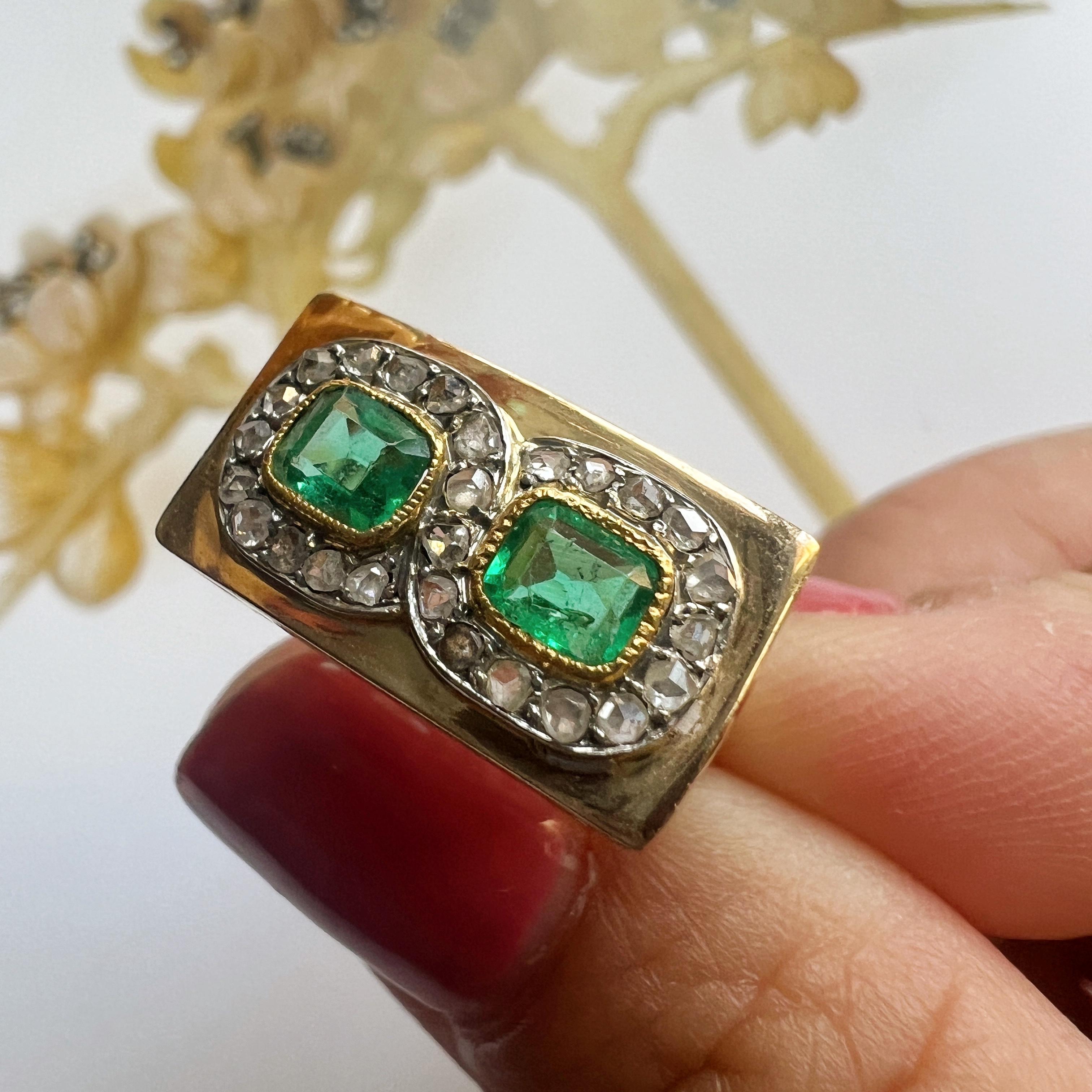 18K gold emerald and diamond French cocktail tank ring For Sale 4