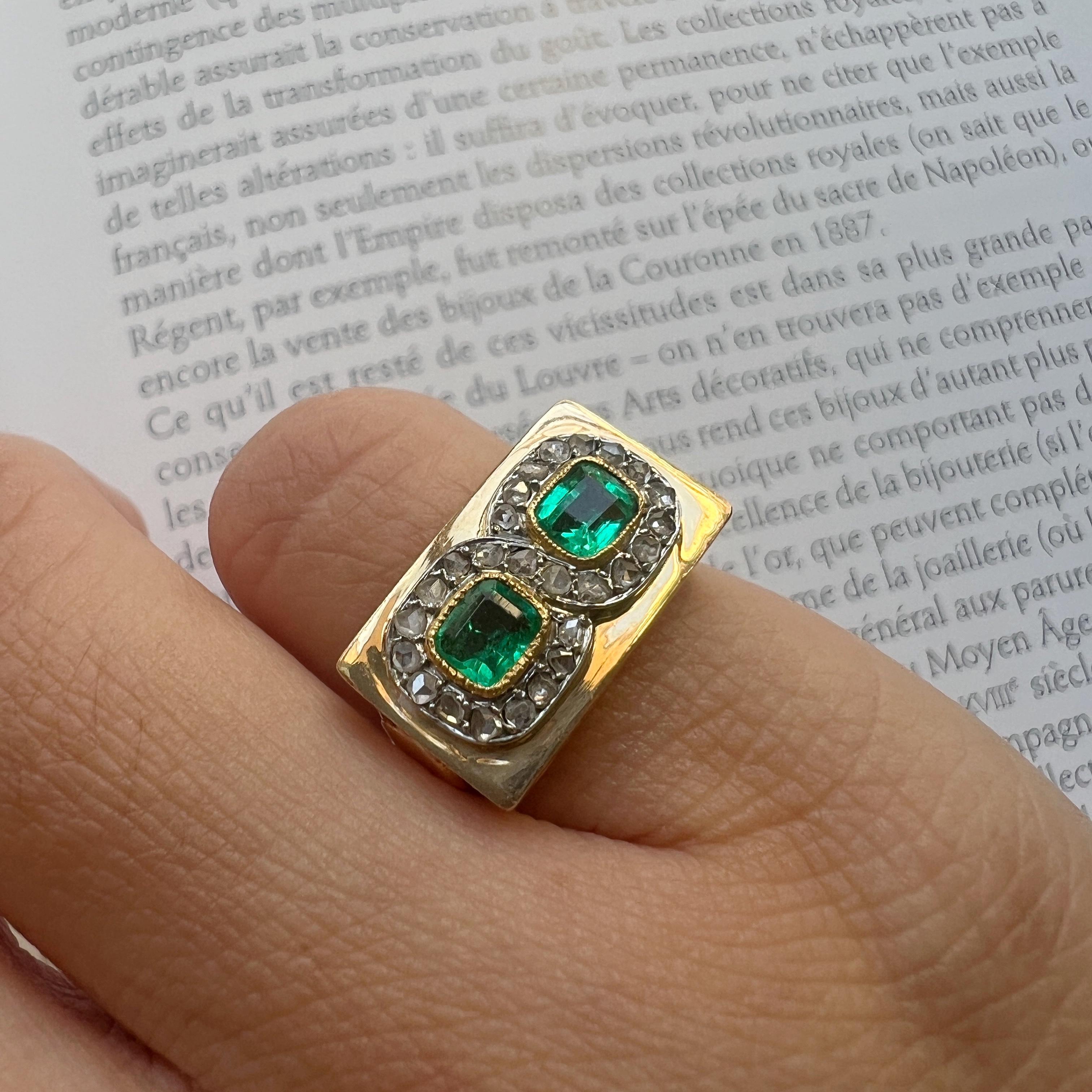 18K gold emerald and diamond French cocktail tank ring For Sale 1
