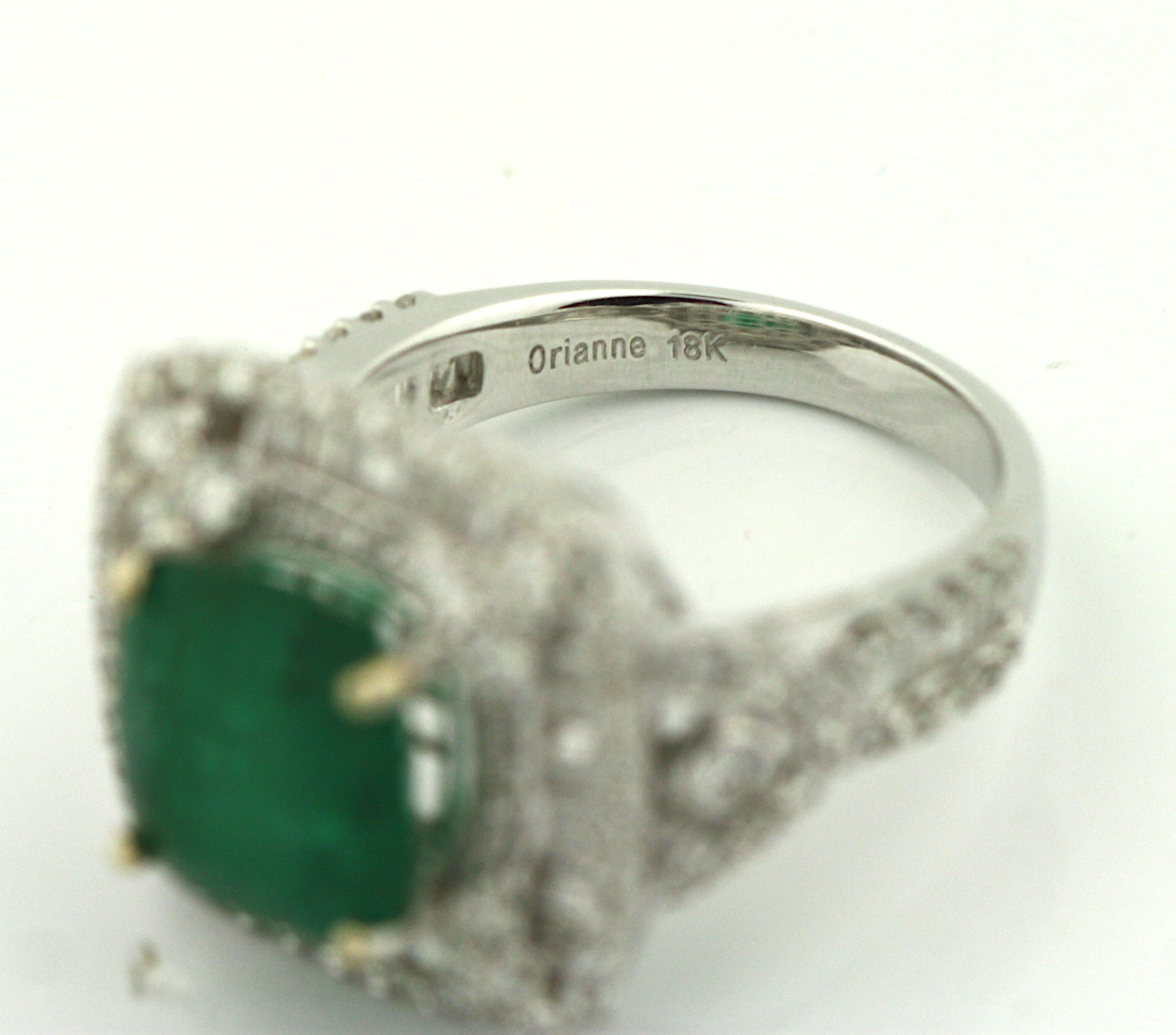 18K Gold Emerald and Diamond Ring  In Good Condition In Palm Beach, FL
