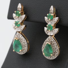 18K Gold Emerald and Diamonds Earrings for women