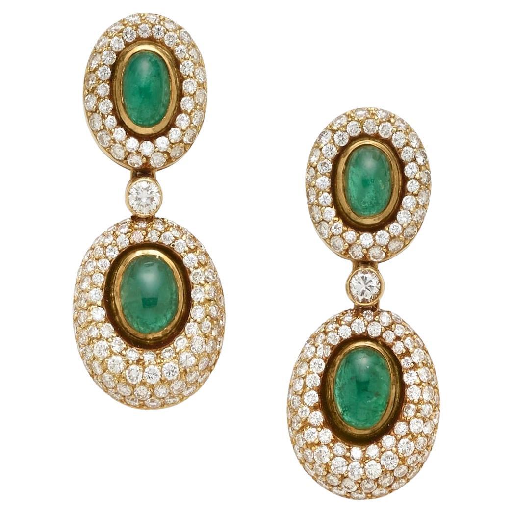 Pendientes Colgantes de Oro de 18k y Cabujón de Esmeralda con Detalles de Diamantes