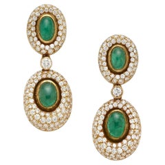 18 Karat Gold & Smaragd Cabochon Clip-on Ohrringe mit Diamant-Akzenten