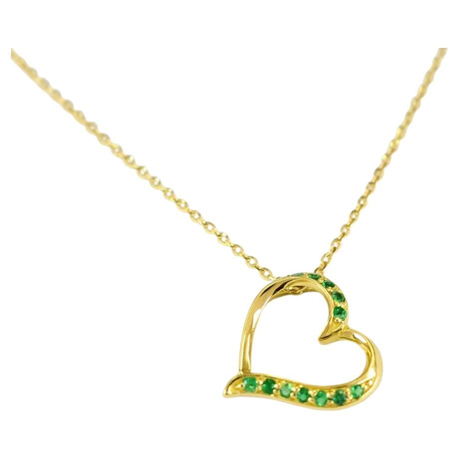 18k Gold Emerald Heart Necklace Minimalist Necklace Valentine Jewelry For Sale