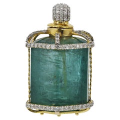 18K gold emerald Perfume bottle pendant with natural diamonds
