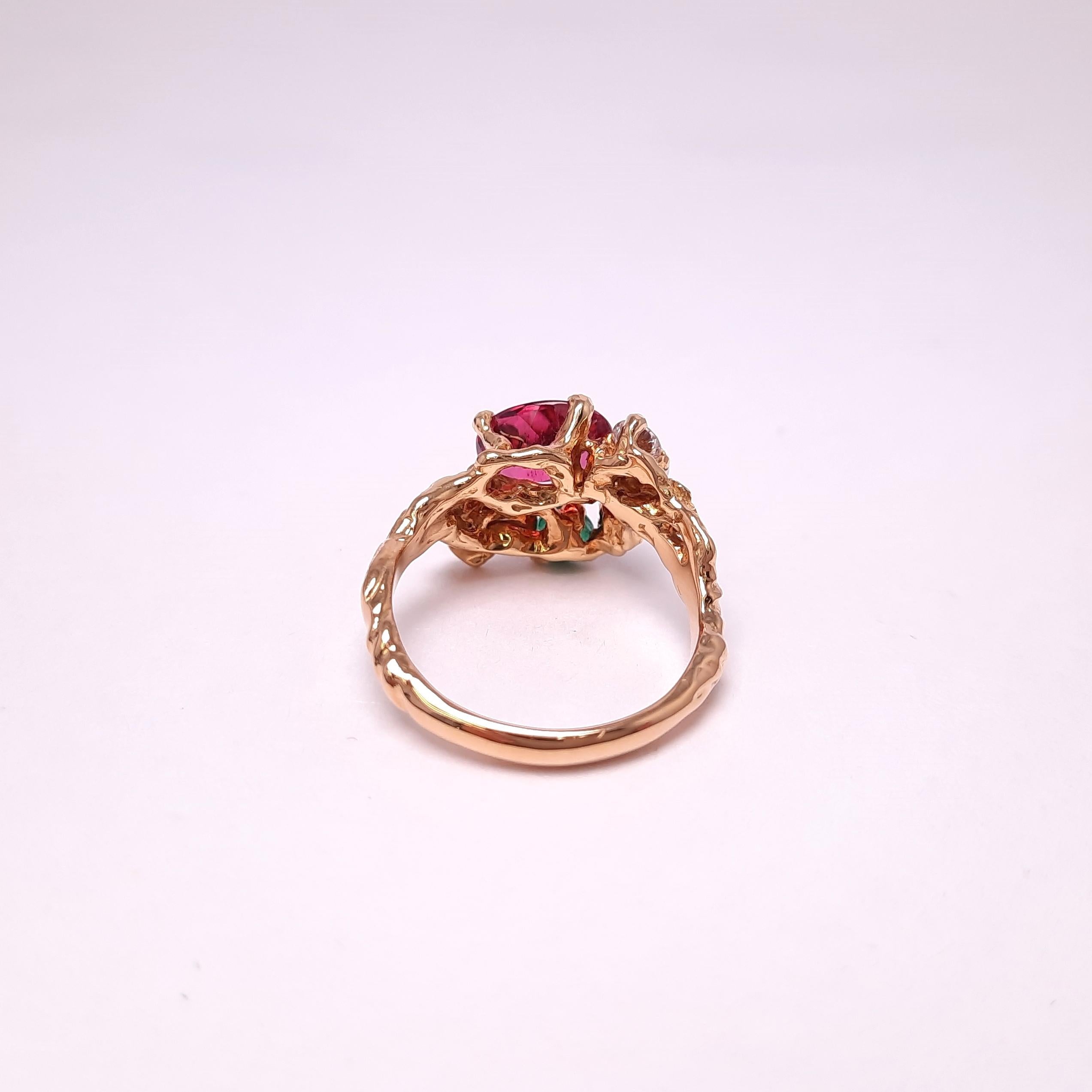 Oval Cut 18k Gold Emerald Pink Tourmaline Handmade Ring For Sale