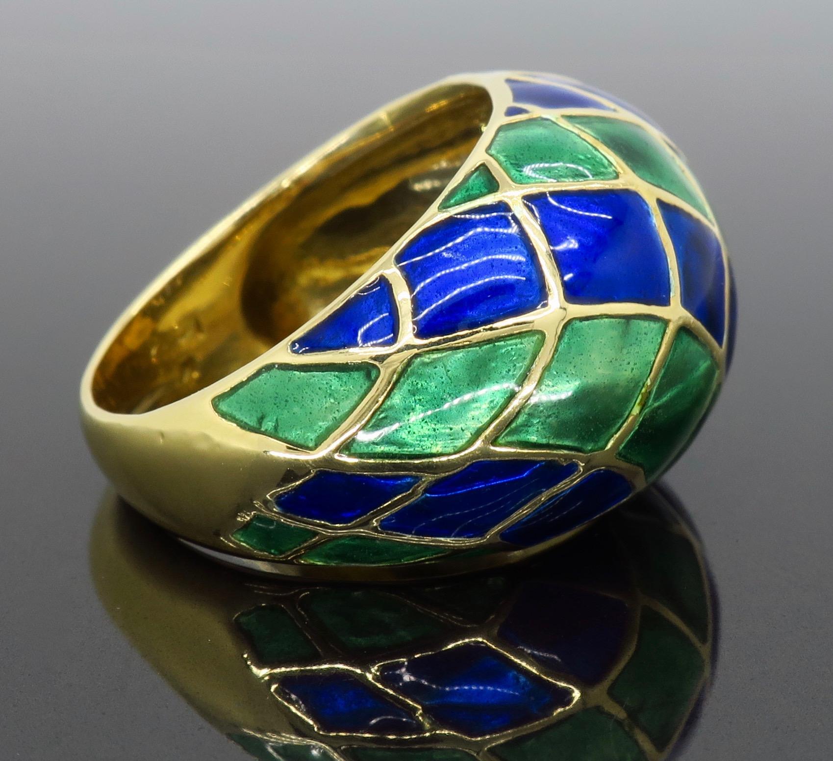 18 Karat Gold and Enamel Checkerboard Ring 3