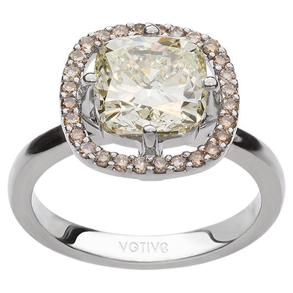 18K Gold Engagement Ring with Yellow Diamond and Accent Brown Diamonds For Sale