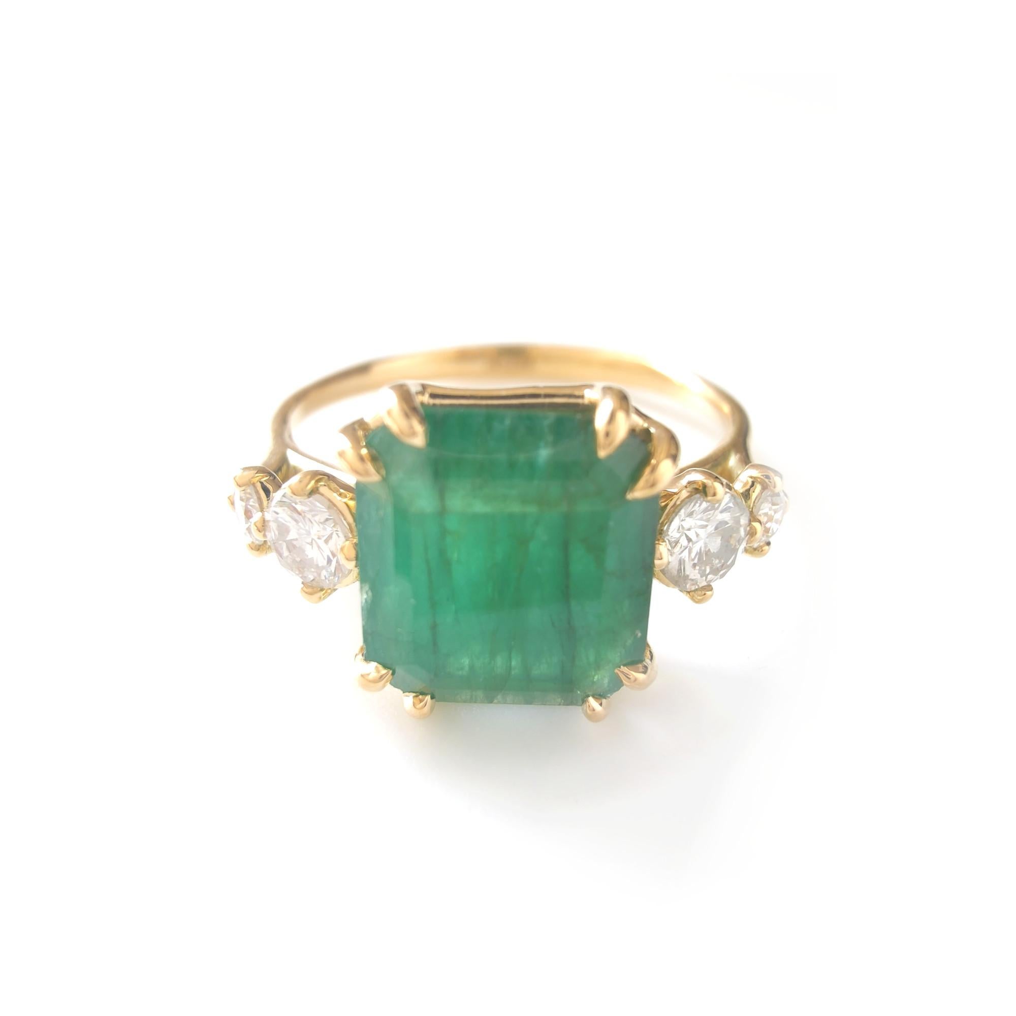 18K Gold Engagement Ring Women's Emerald 2.76ct Diamonds 0.35ct Brilliant Cut For Sale 1