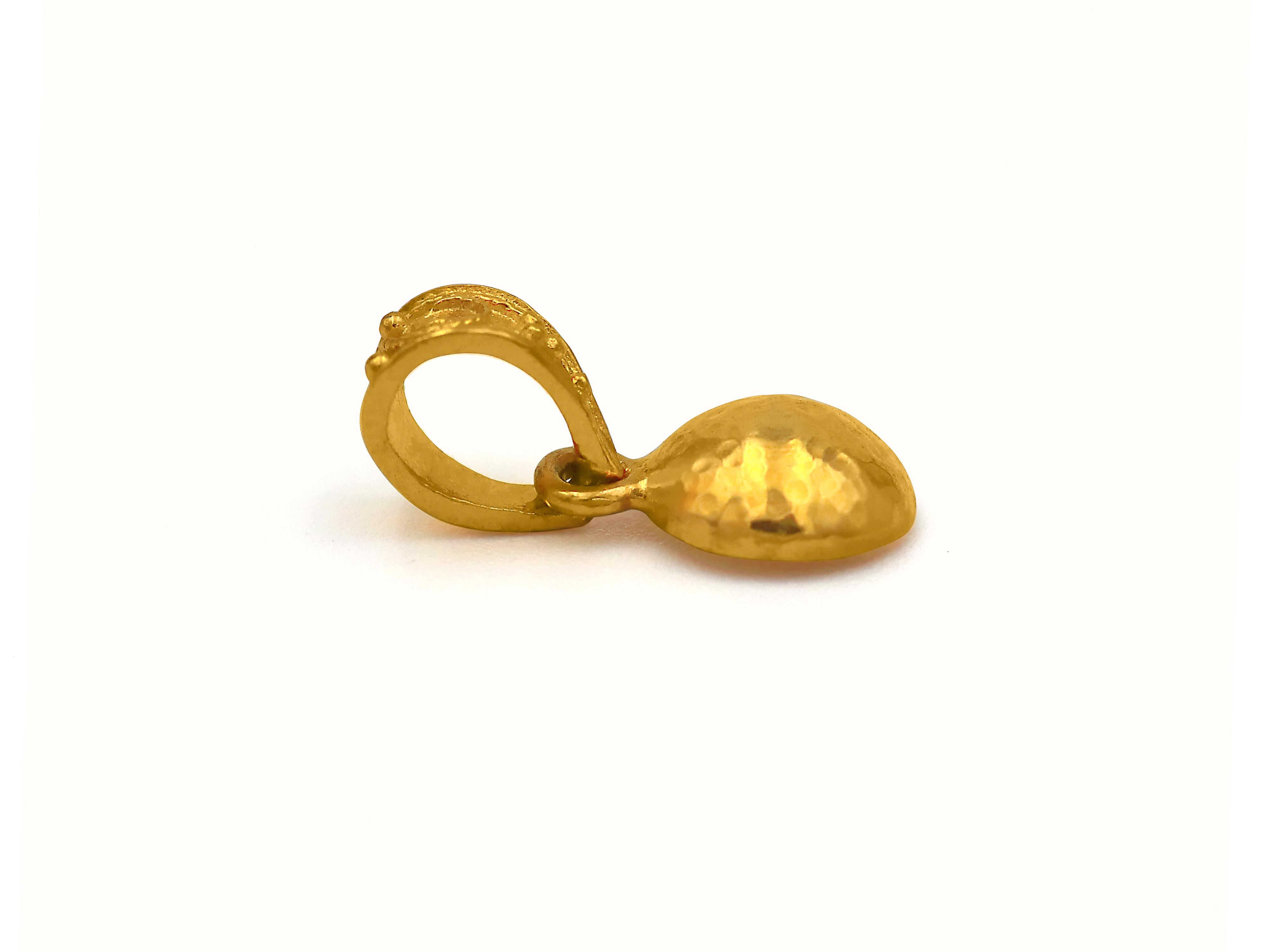 Neoclassical 18k Gold Era's Hammered Pendant For Sale