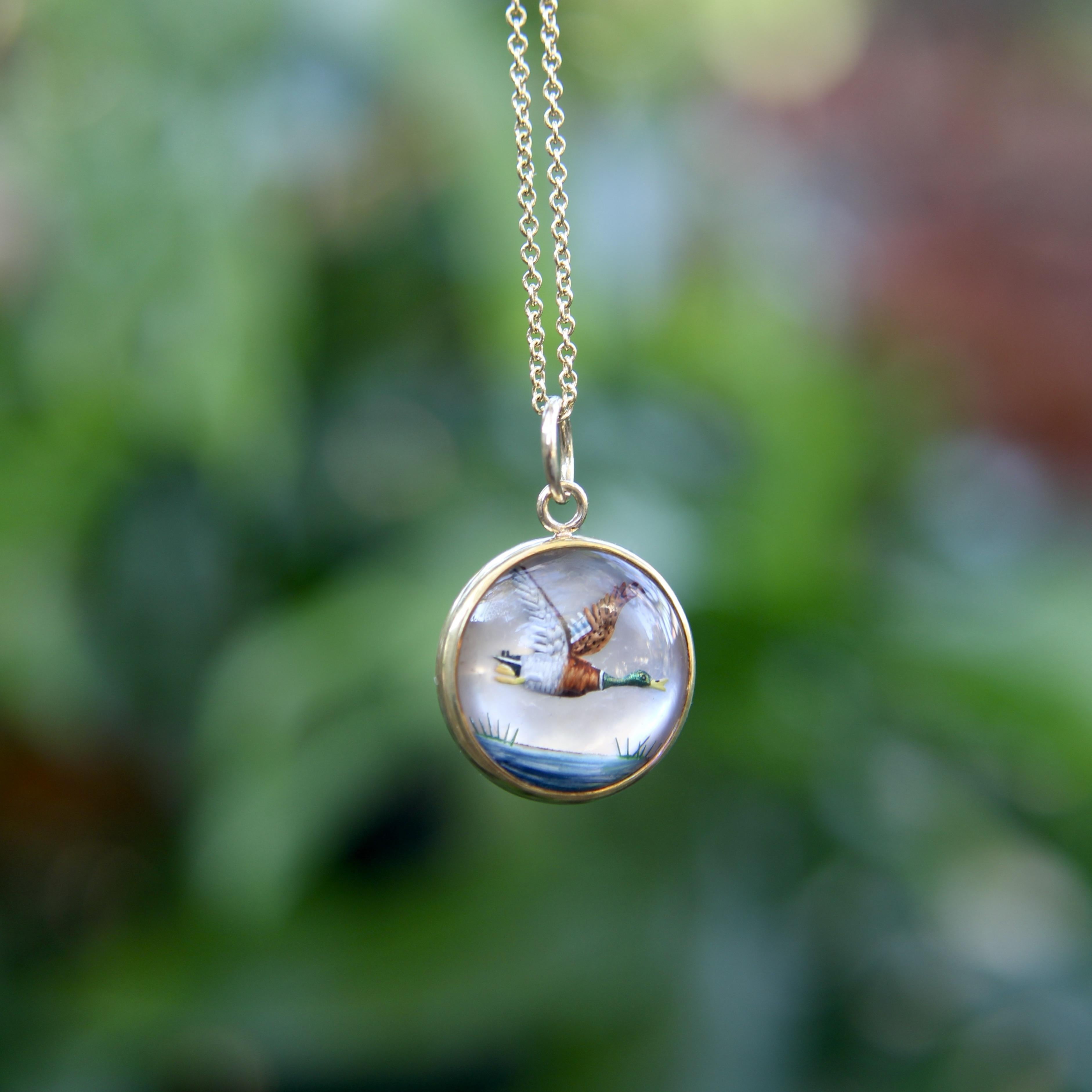 Breloque canard colvert volant vers l'est en or 18 carats et cristal d'Essex en vente 2
