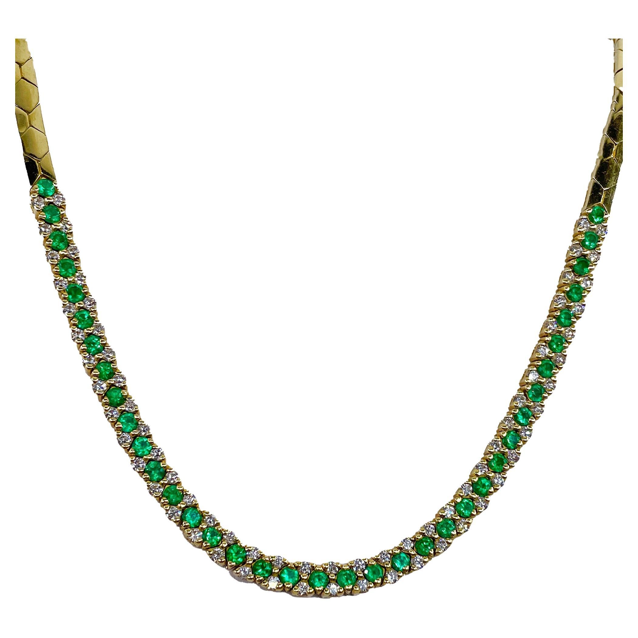18K Gold Estate Vintage 4.43ctw Natural Emerald & Diamond Collar Necklace For Sale