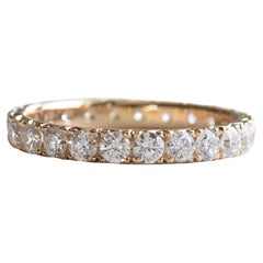 Anello dell'eternità in oro 18k, fascia francese con pavé di diamanti