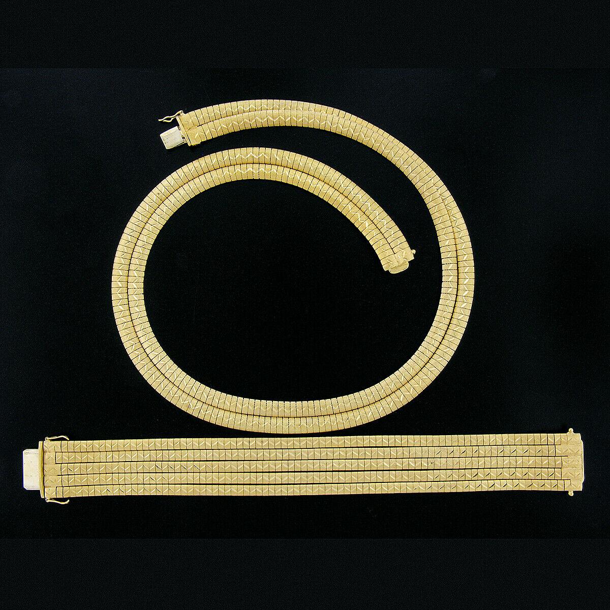 18k Gold Fancy Omega Matte Multi Strap Breites Armband & passendes Halskette Set im Zustand „Gut“ im Angebot in Montclair, NJ