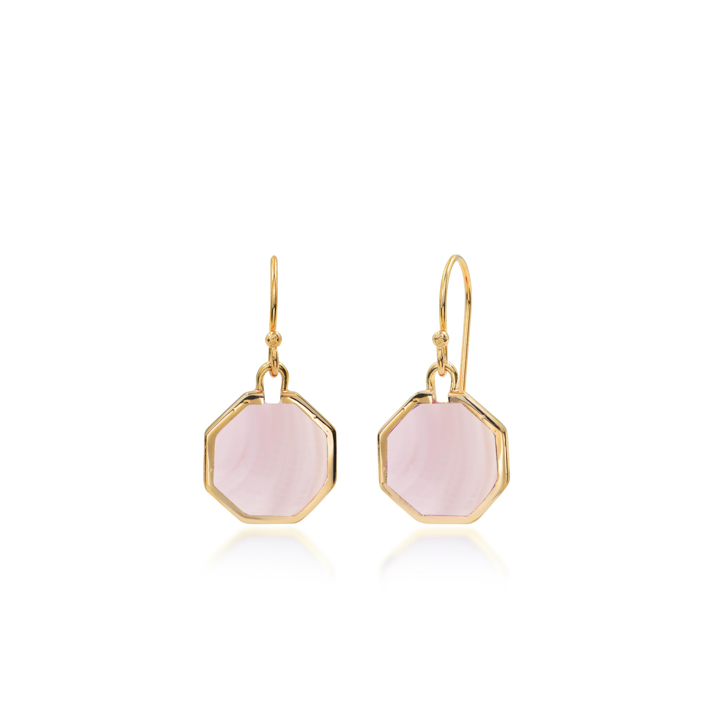 Boucles d'oreilles pendantes géométriques en or 18k avec abalone MOP, coquillage rose, onyx noir. en vente 2