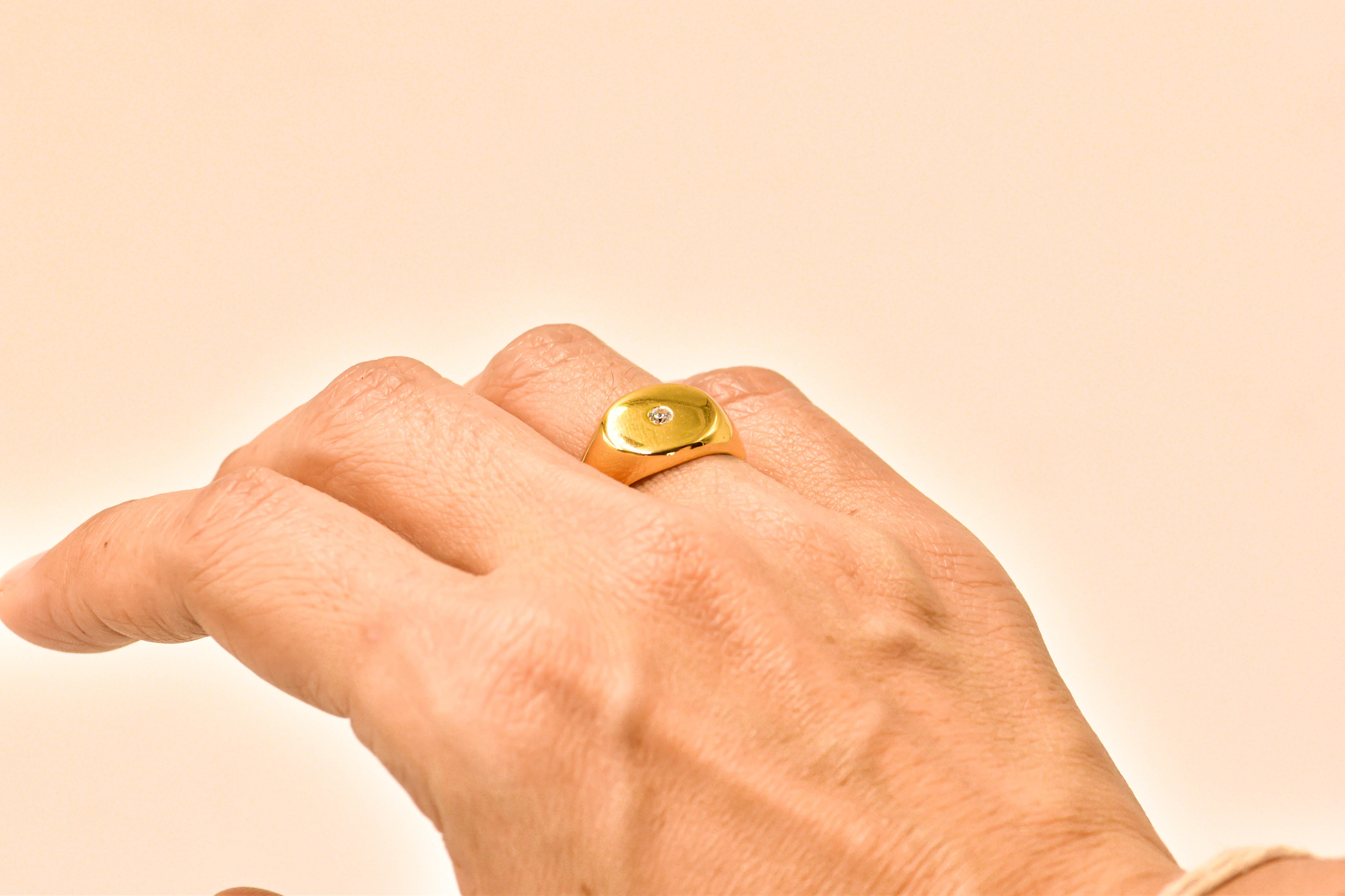 For Sale:  18K Gold filled Signet ring with 0.06 Carat Natural Diamond 4