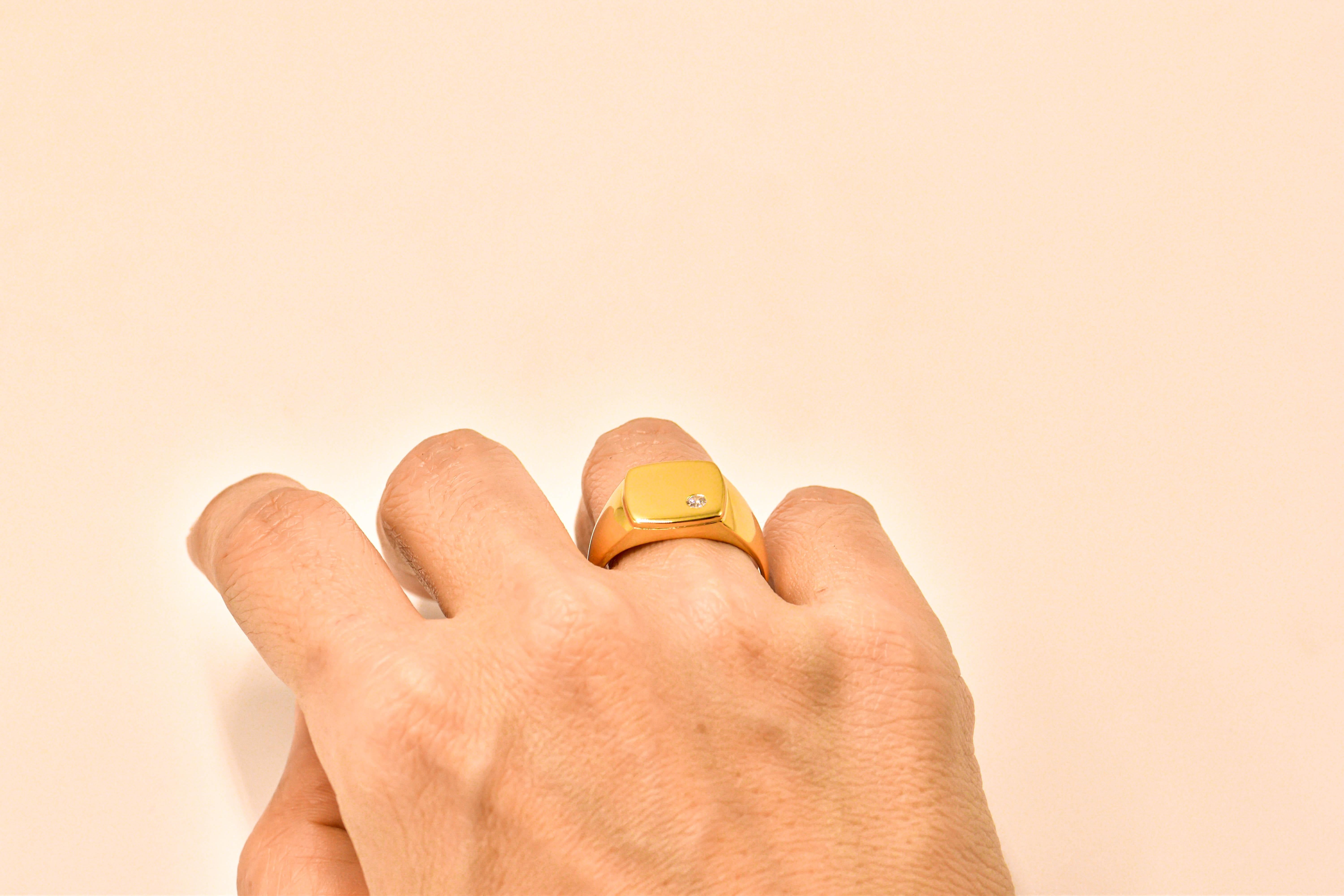 For Sale:  18K Gold filled Signet ring with 0.06 Carat Natural Diamond 4