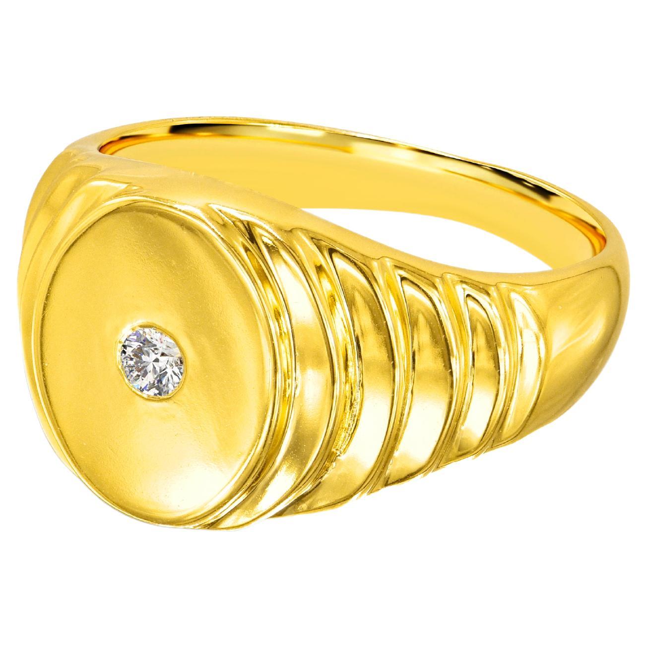En vente :  Bague sigillaire en or 18 carats avec un diamant naturel de 0,06 carat
