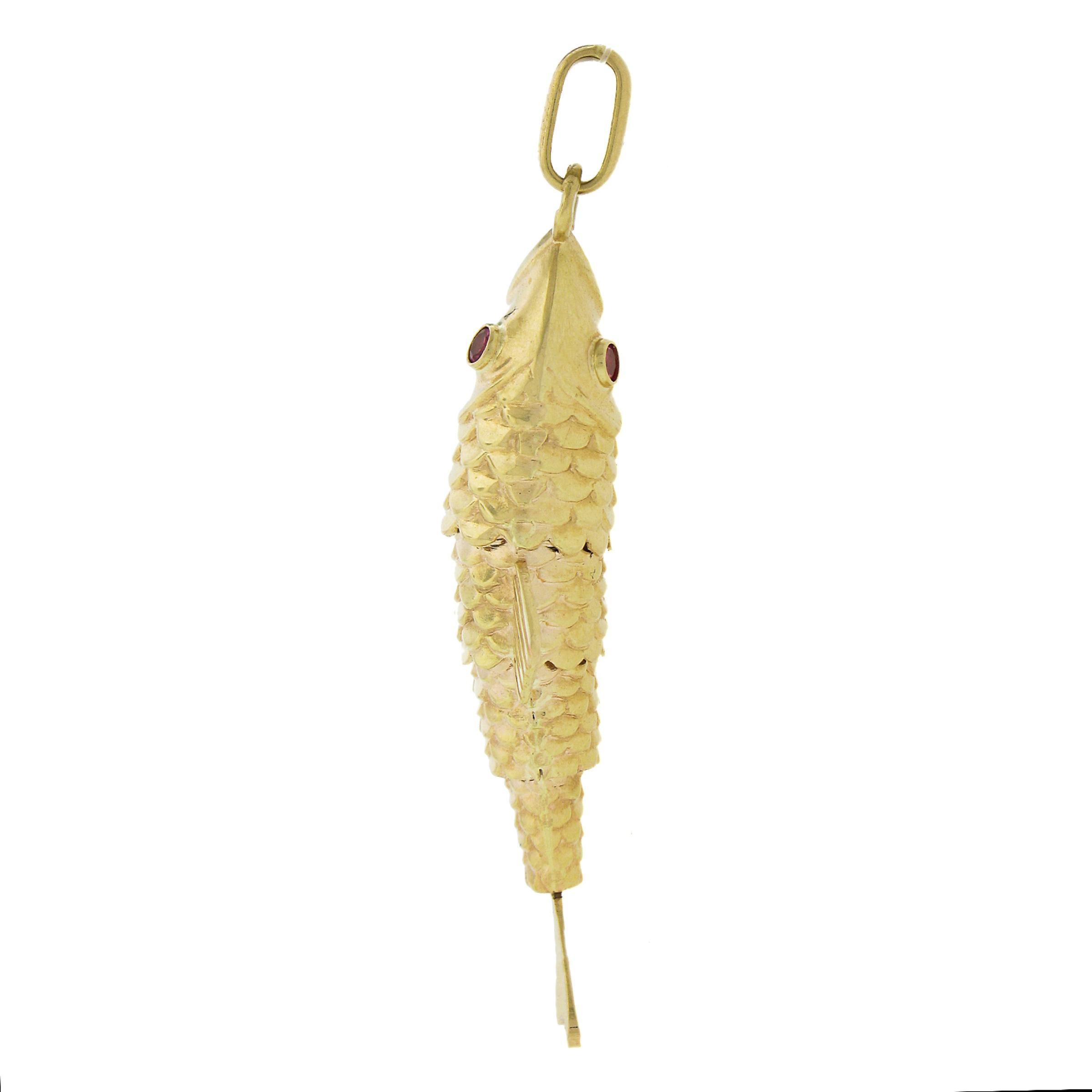 Women's or Men's 18K Gold Flexible Detailed Fluted Tail & Scales on Body Fish Charm Pendant For Sale