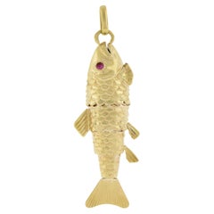 18K Gold Flexible detaillierte geriffelte Schwanz & Schuppen auf Körper Fisch Charme Anhänger