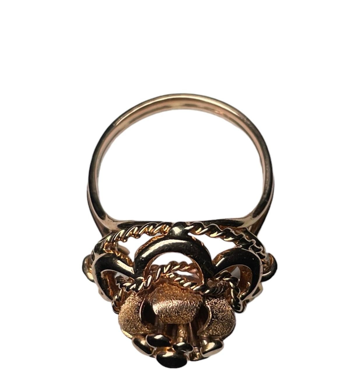 18K Gold Flower Cocktail Ring For Sale 9