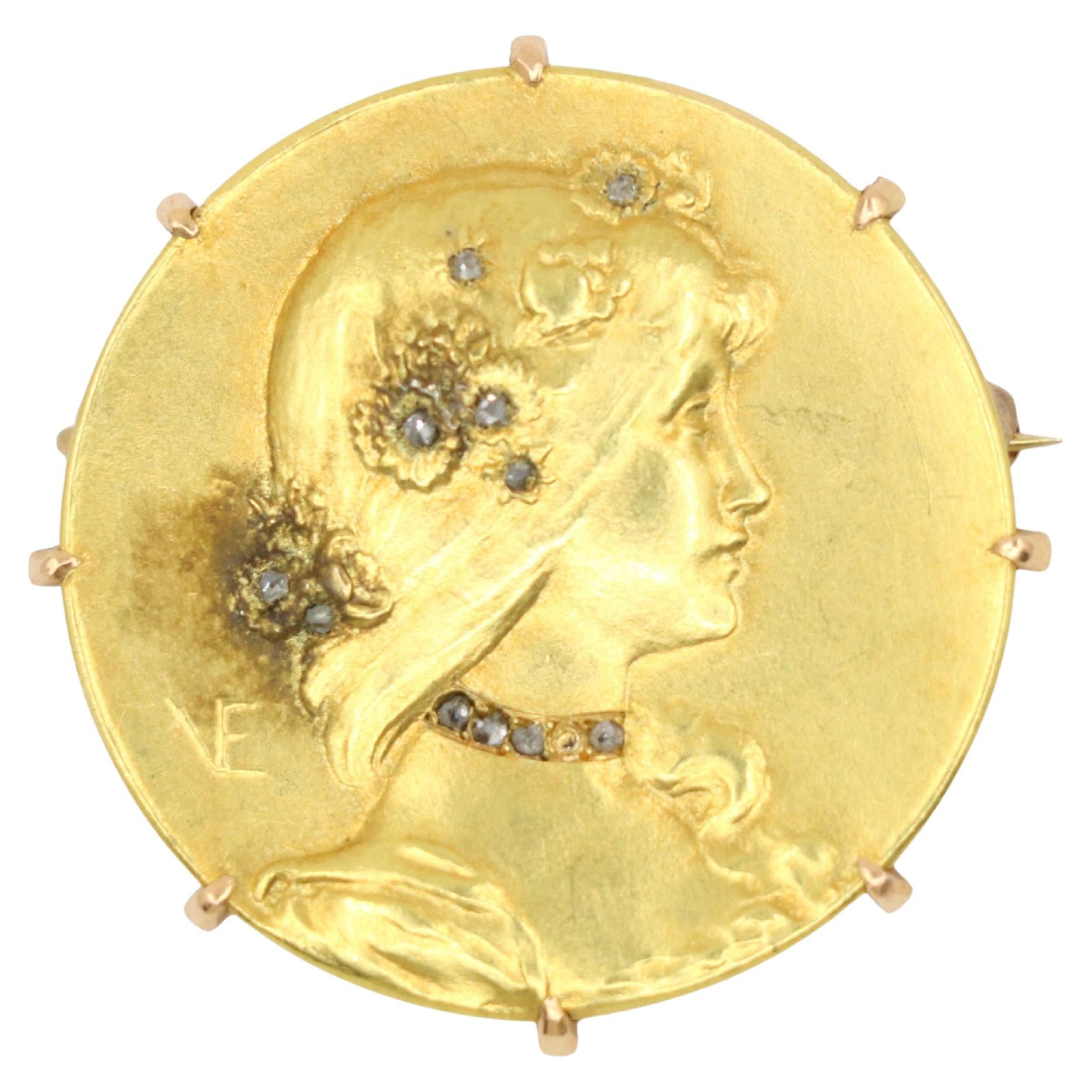 18K Gold French Art Nouveau Gold Diamond Medallist Brooch