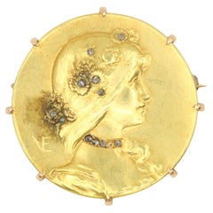 18K Gold French Art Nouveau Gold Diamond Medallist Brooch
