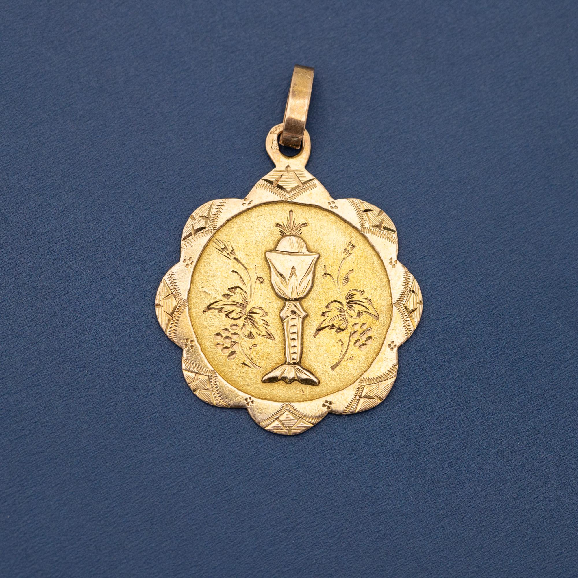 18K gold French Chalice & host charm, rare Antique Catholic - Souvenir communion 6