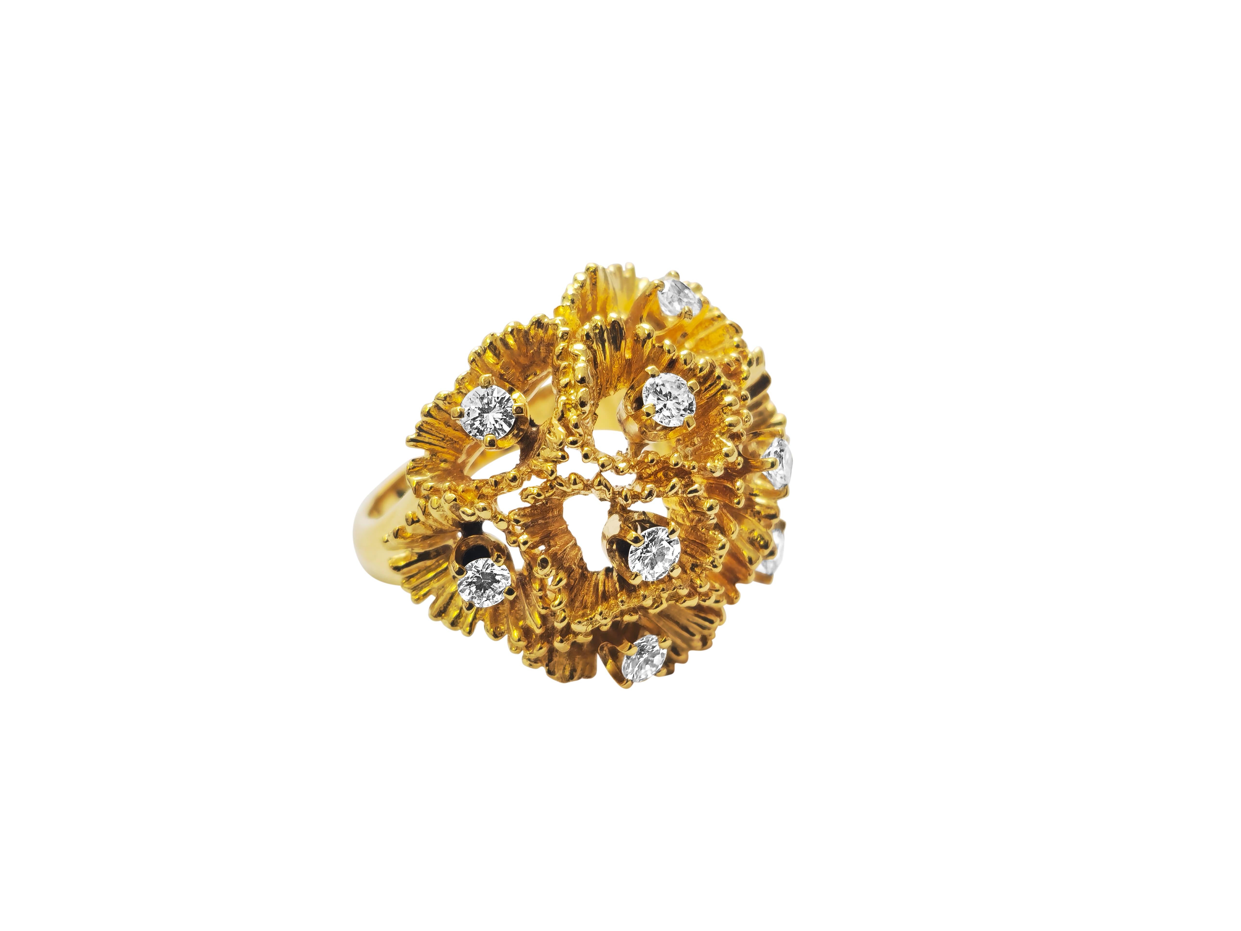 18k Gold Full Set: Ring, Earrings, Pendant/Pin For Sale 5