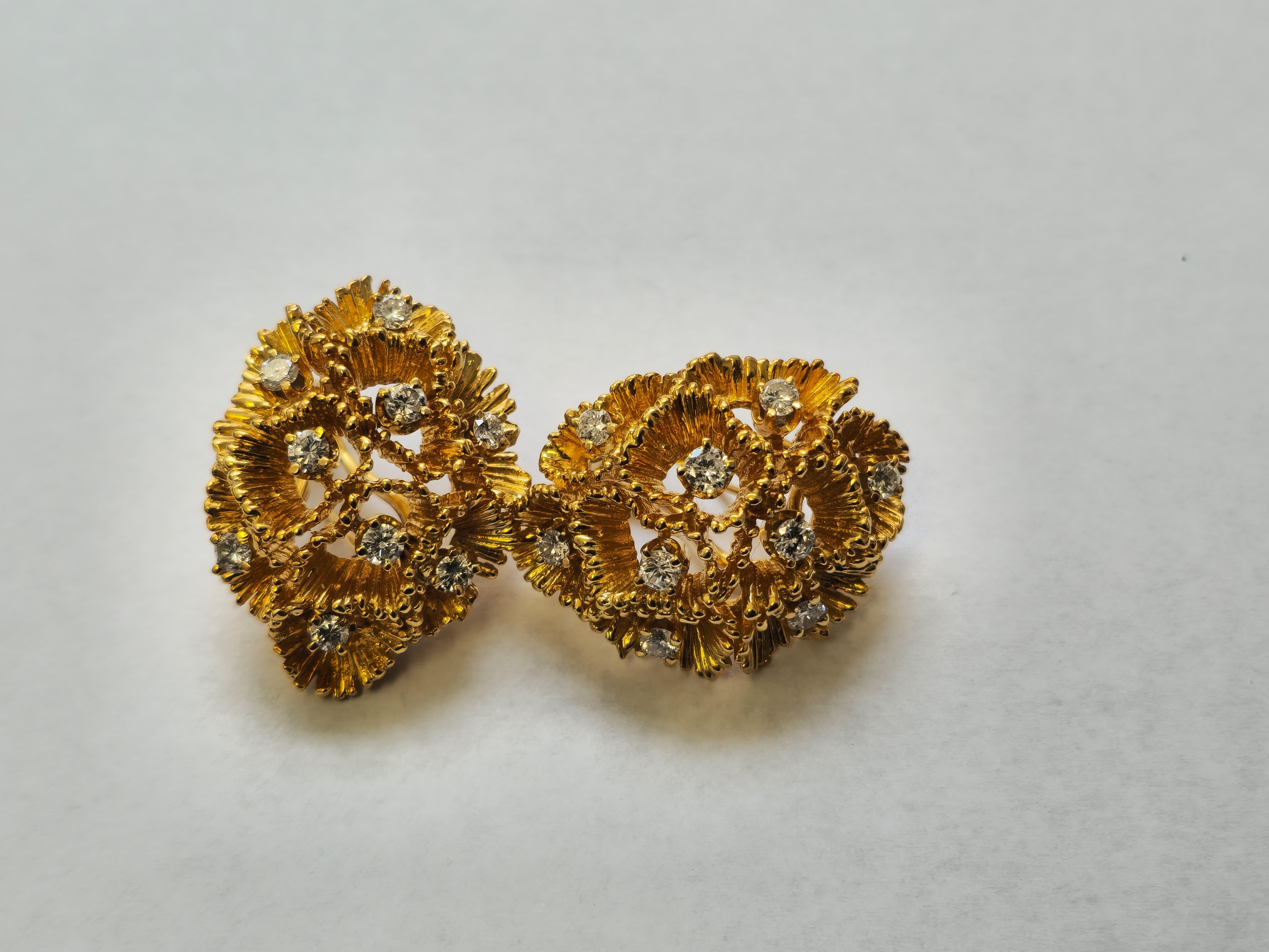 18k Gold Full Set: Ring, Earrings, Pendant/Pin For Sale 9