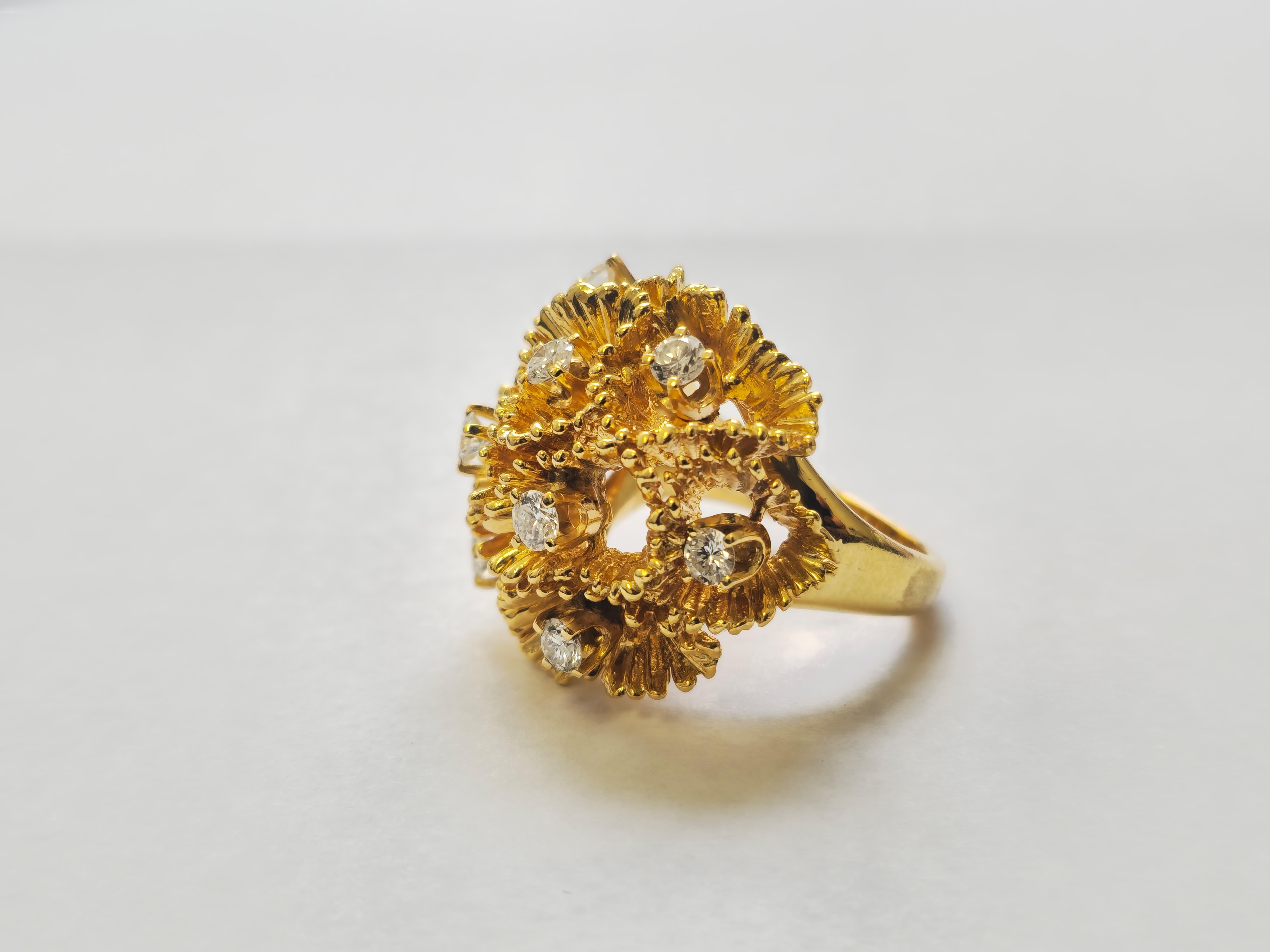 18k Gold Full Set: Ring, Earrings, Pendant/Pin For Sale 1