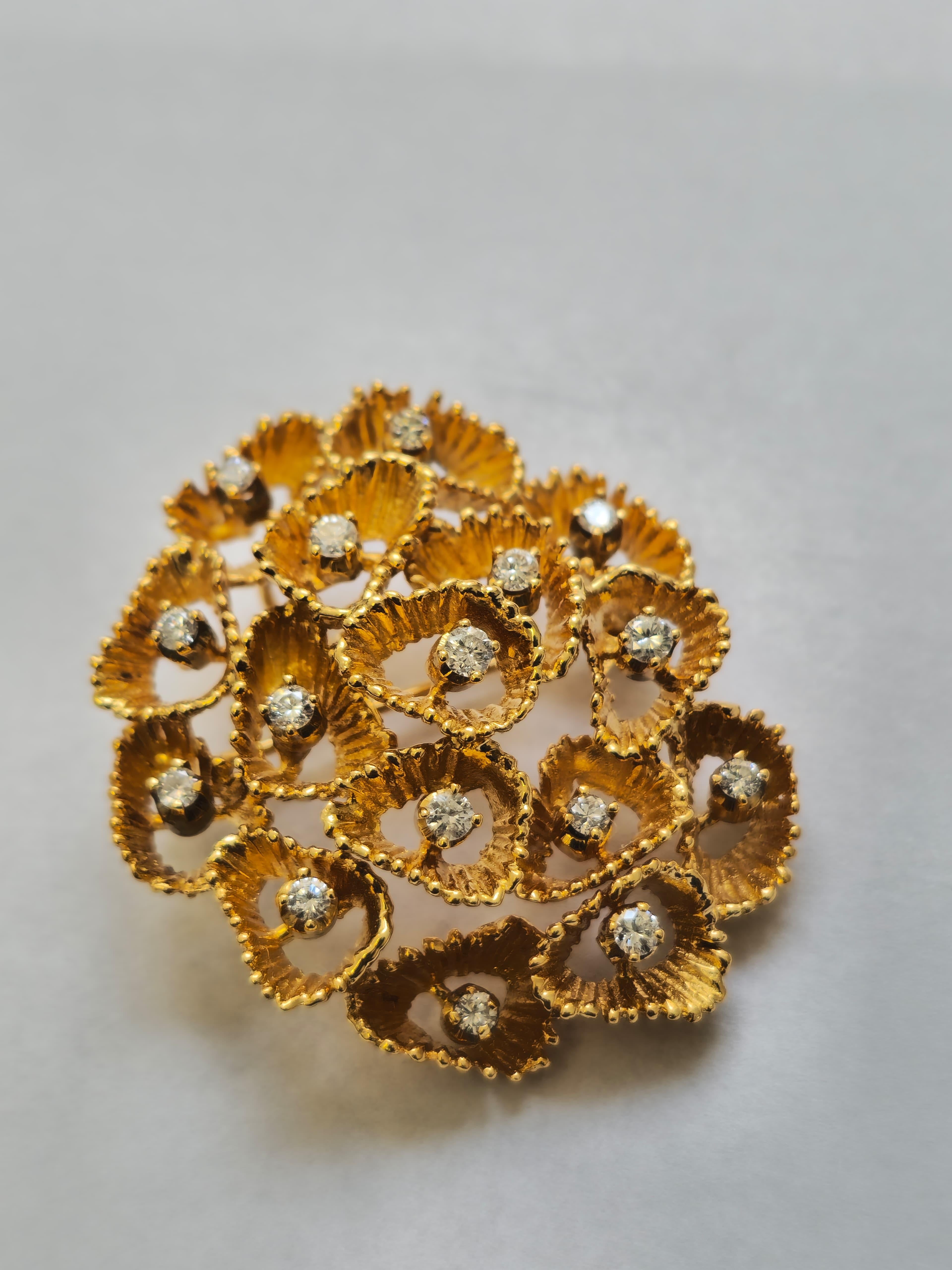 18k Gold Full Set: Ring, Earrings, Pendant/Pin For Sale 5