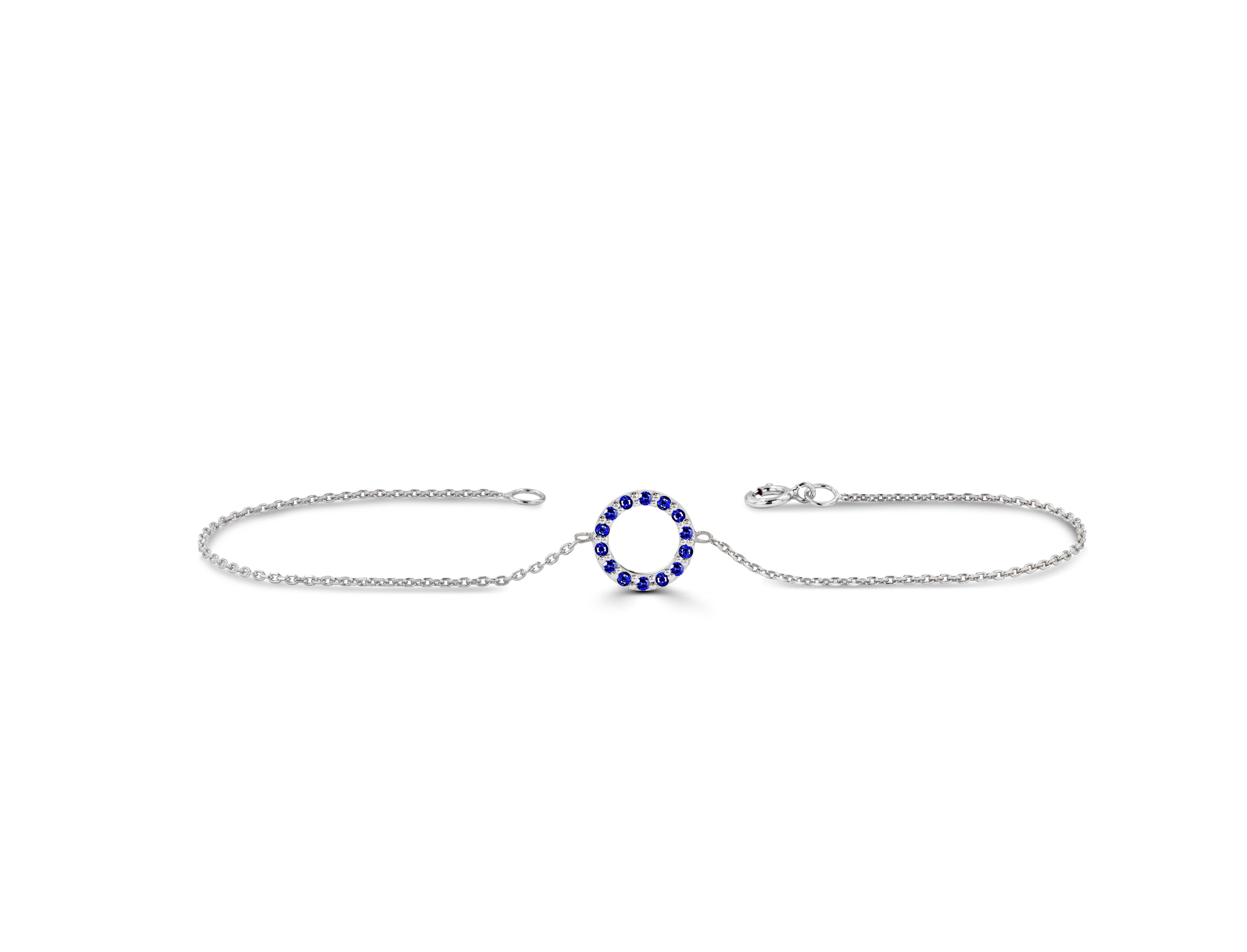 Taille ronde Bracelet en or 18 carats avec rubis, émeraude, saphir bleu et pierre précieuse de 0,10 carat  en vente