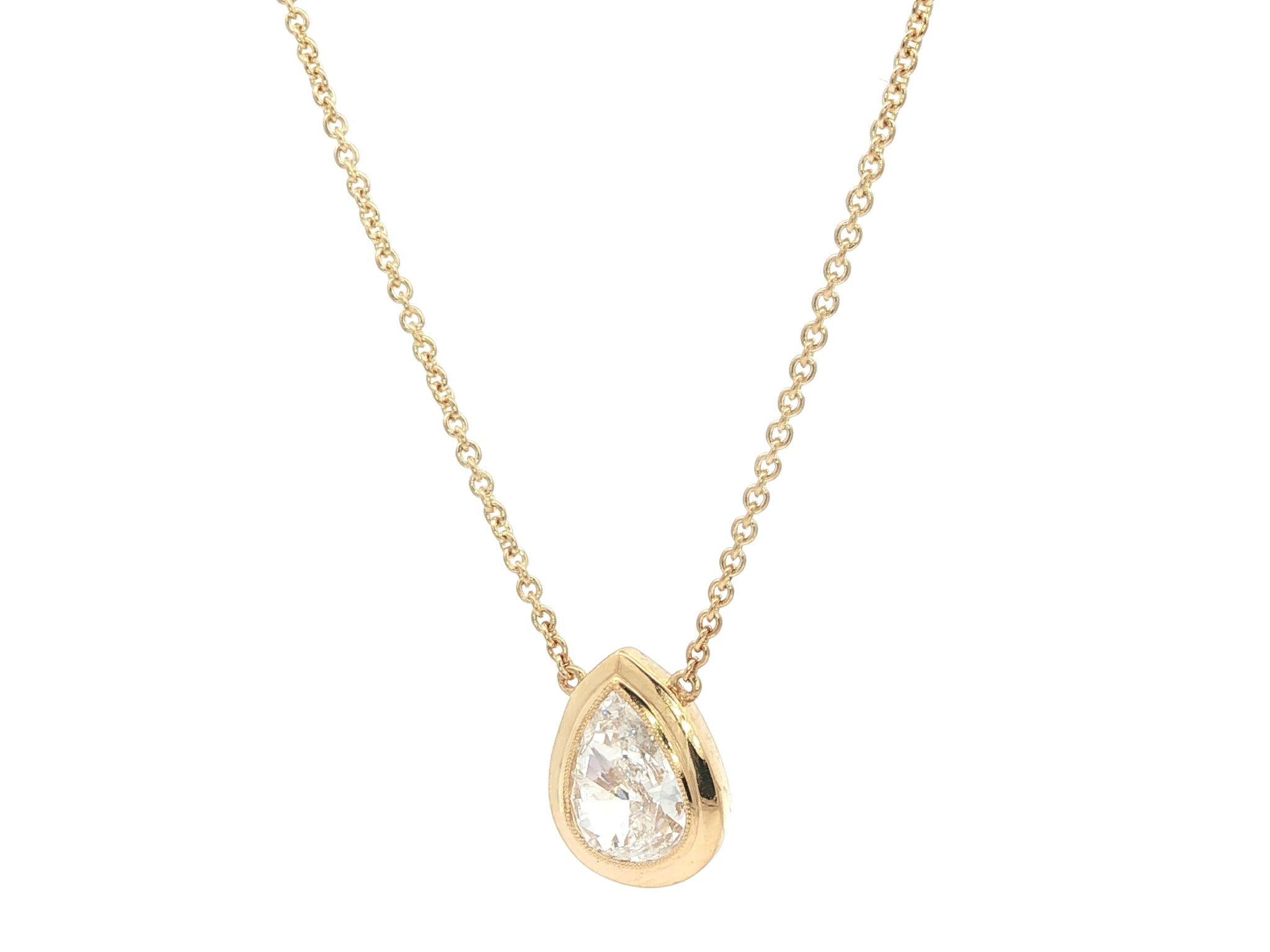 Collier pendentif en or 18k GIA 1.19ct Pear Bezel Diamond Solitaire Tear Drop Pour femmes en vente