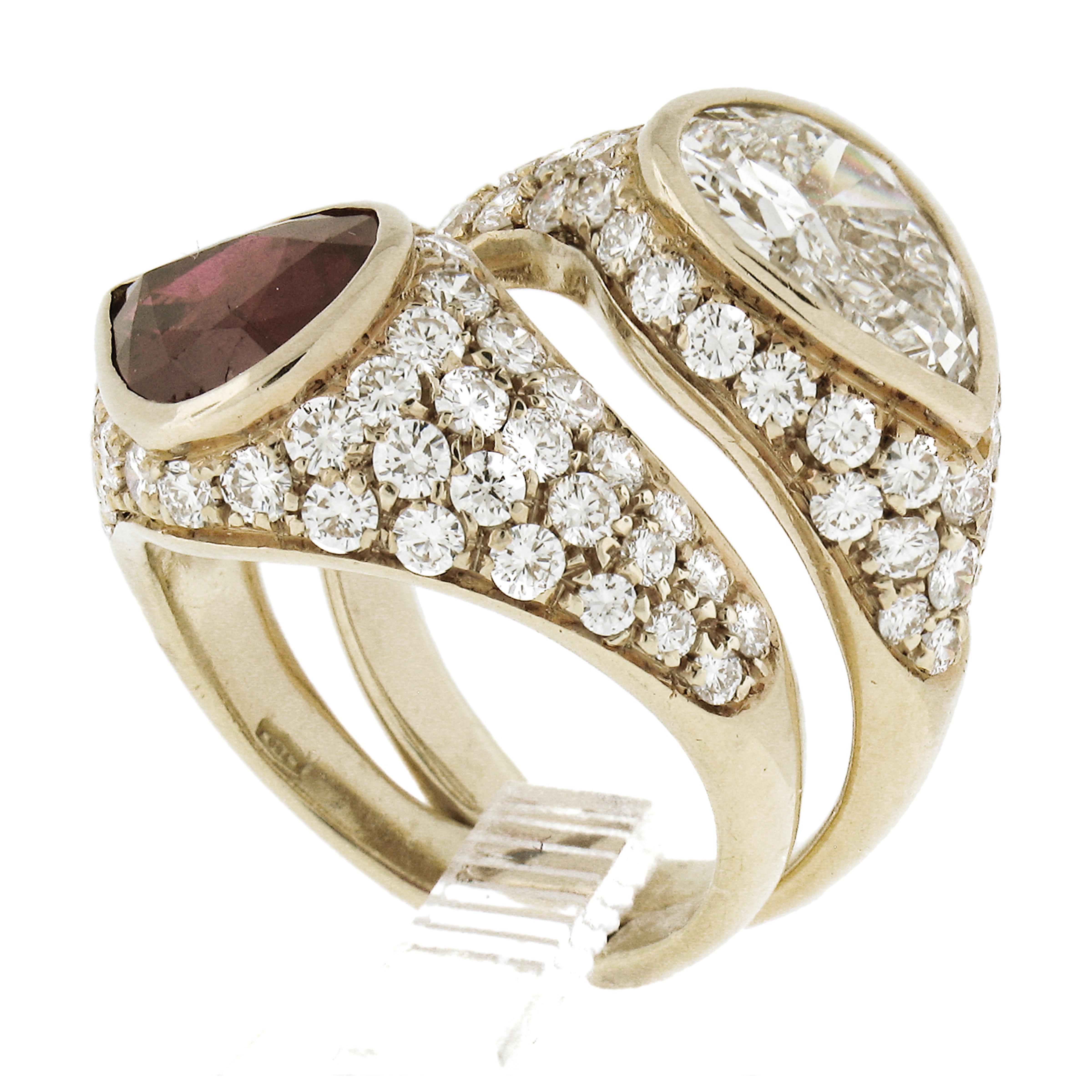 Anello a incastro Moi Et Toi Bypass in oro 18k GIA 7,78ctw Pear Ruby & Diamond in vendita 4
