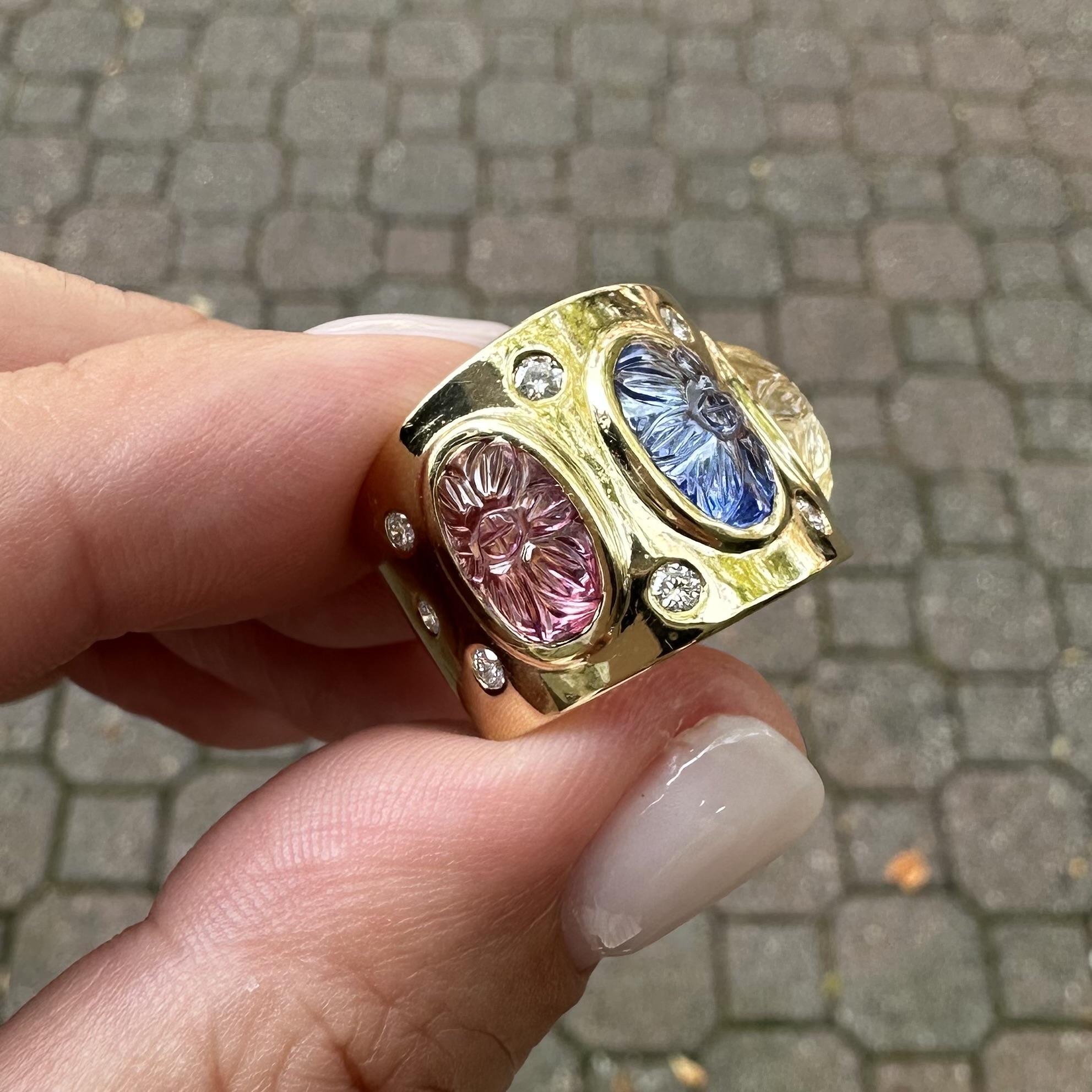 18k Gold GIA 8,36ctw geschnitzt rosa Spinell gelb & blau Saphir breite Zigarre Band im Angebot 2